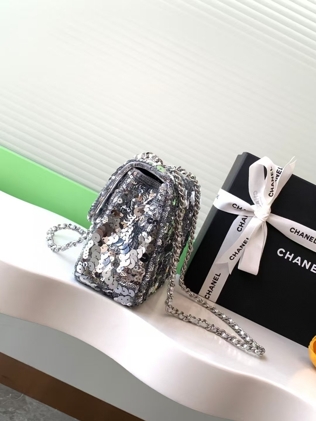 Ch*el CRUISE 25C FLAP BAG 14x21x8cm