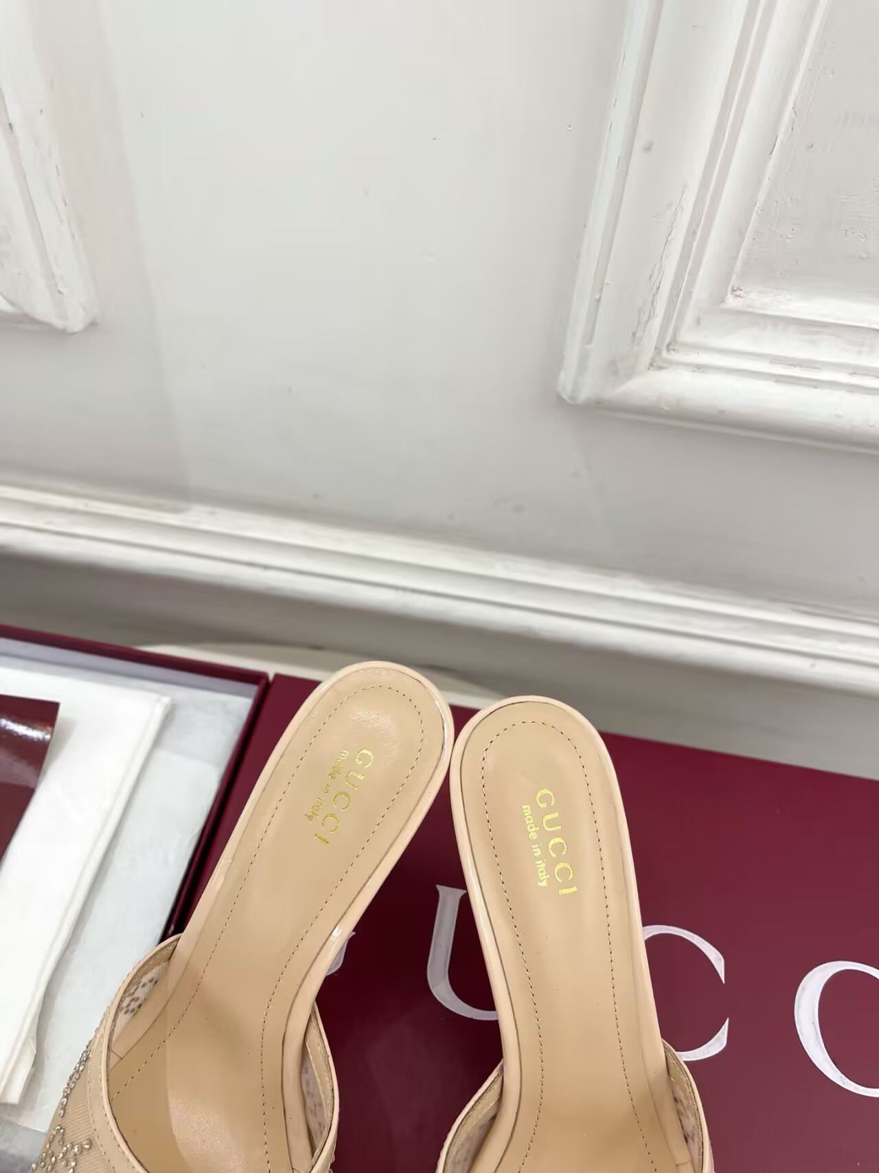 ua G*u*i crystal slide sandal