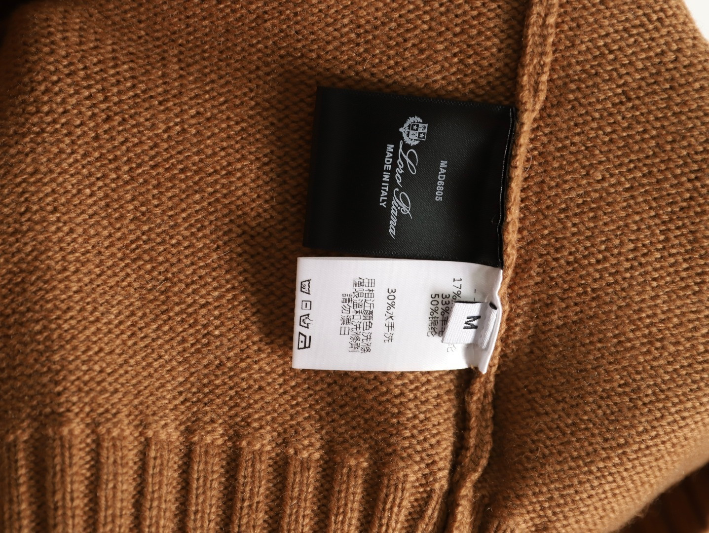 L**o p*ana LP knitting Sweaters