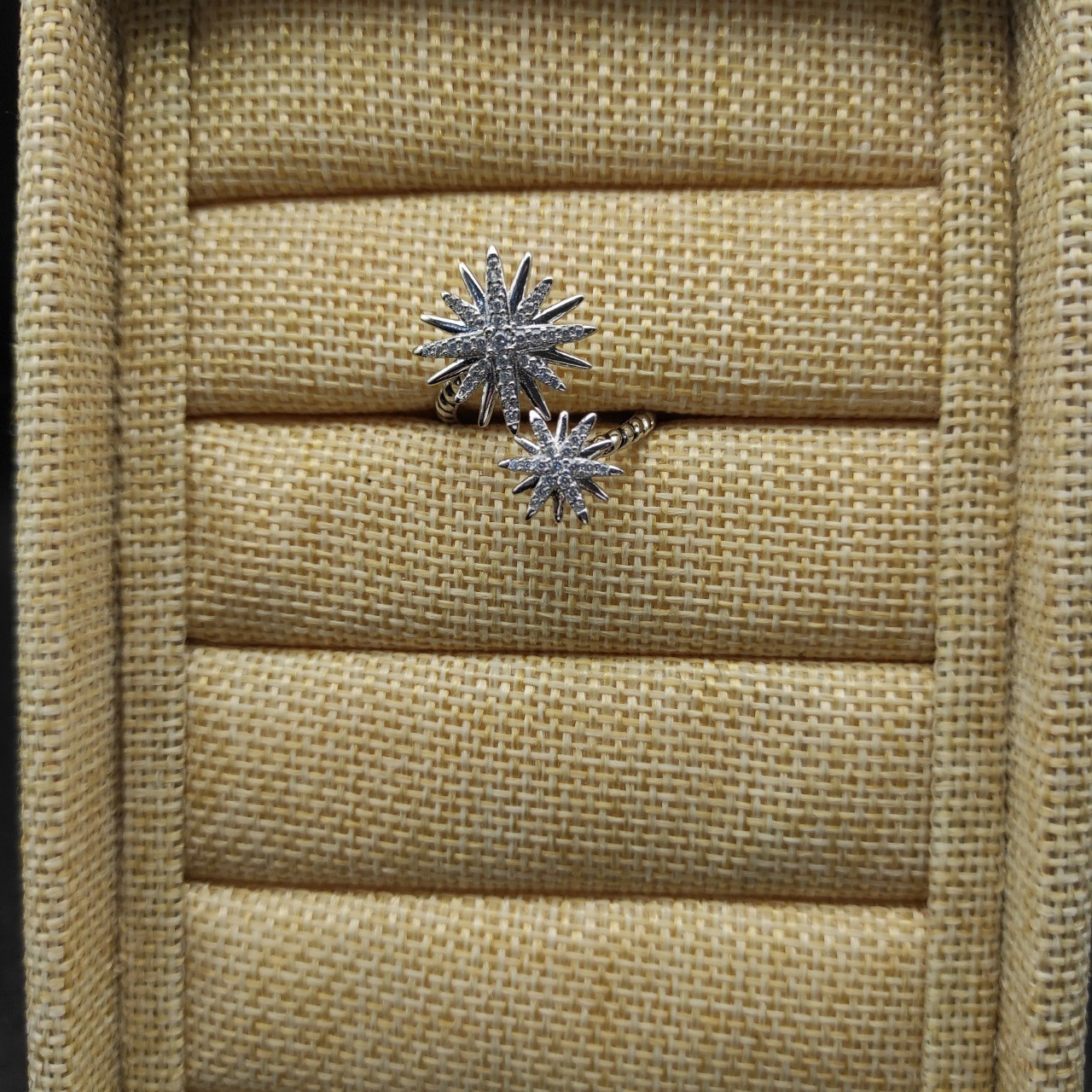 dau1d Yvrm*n open ring