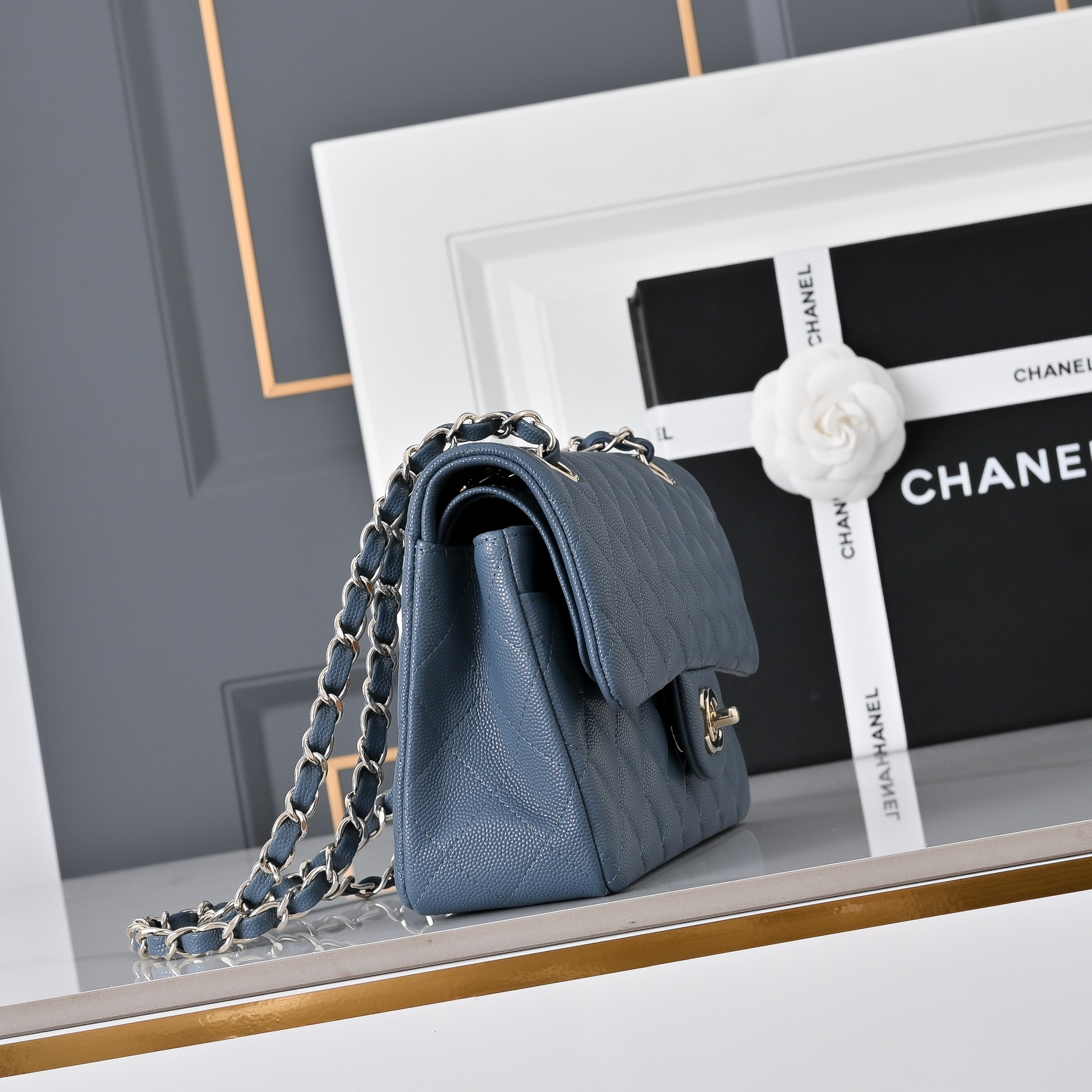 Ch*el classic flap handbag dusty blue with light gold hardware and caviar leather a01113 23x14.5x6cm