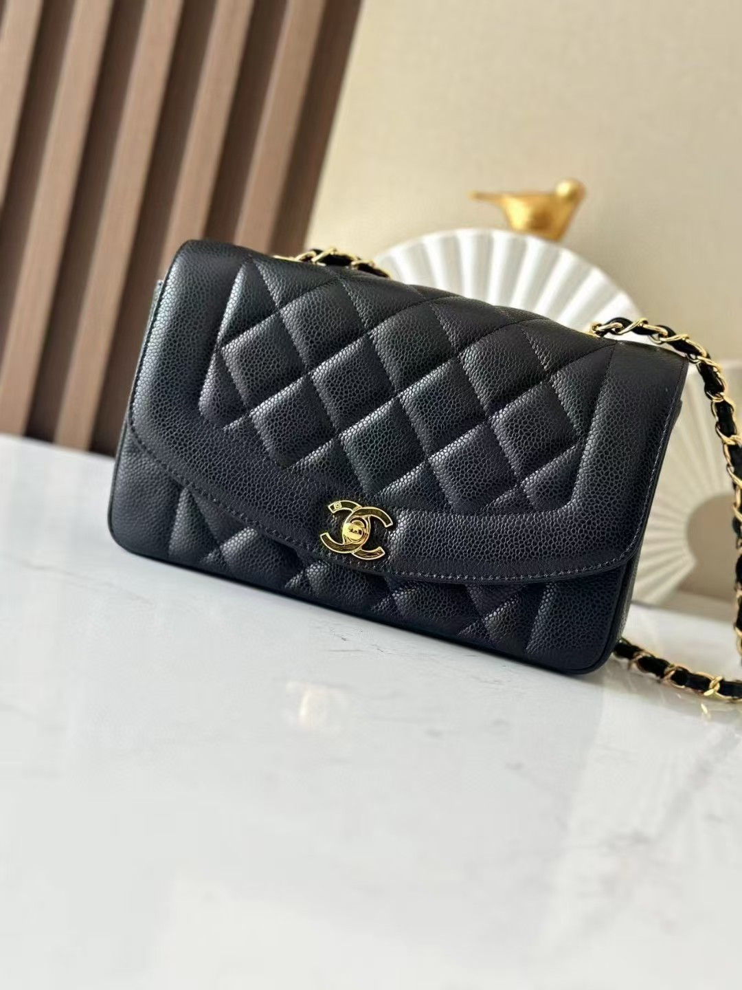 Ch*el Small Diana Flap Bag Caviar Gold Hardware 22.5x14x7cm
