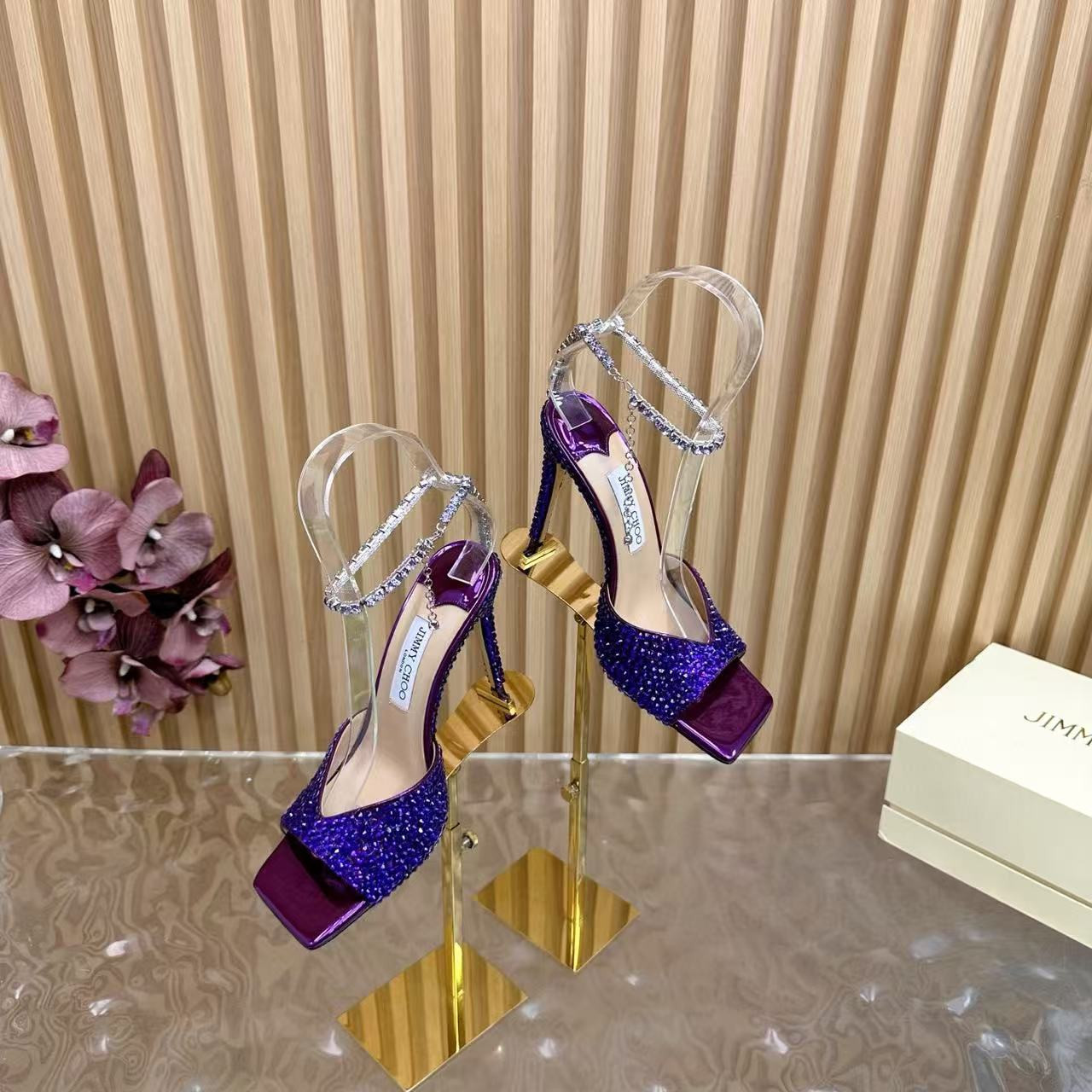 UA Ji*y Ch* Pumps