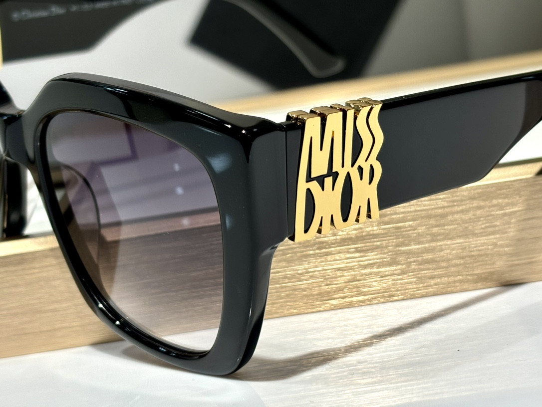 D*0r Glasses