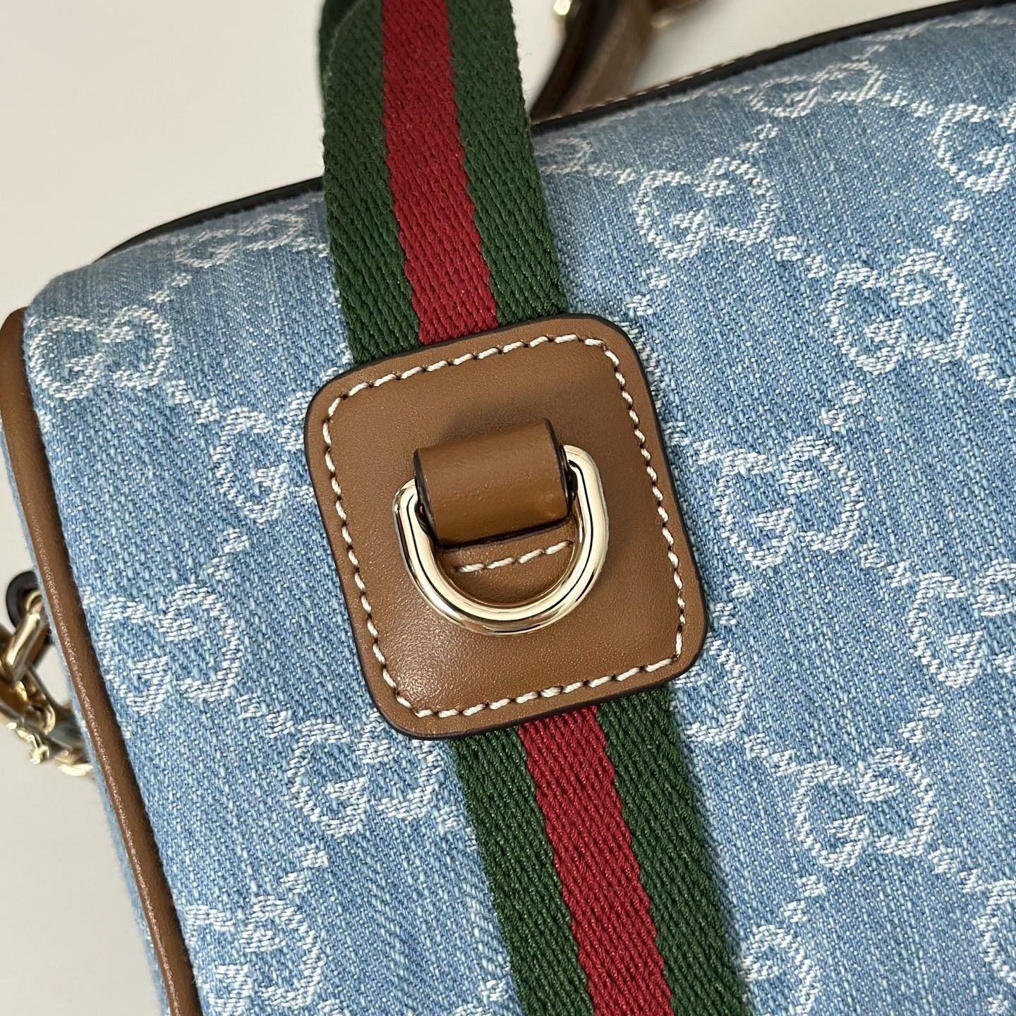 G*u*i Mini GG handbag 20x13x13cm