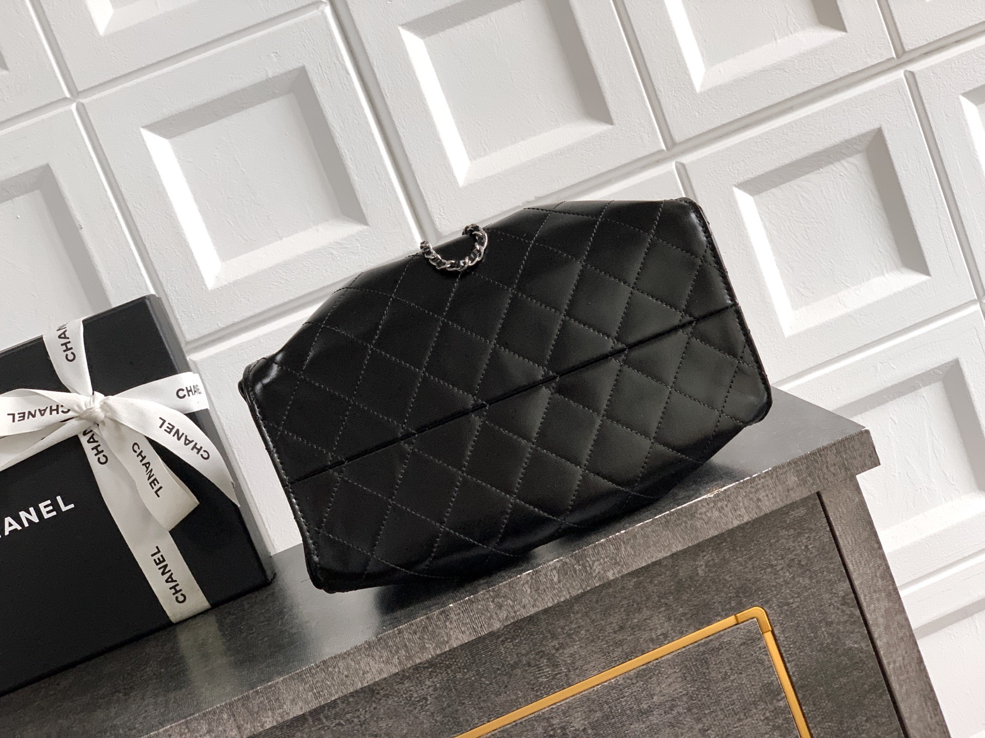 Ch*el 25c bucket bag oil wax leather 30x26x14cm