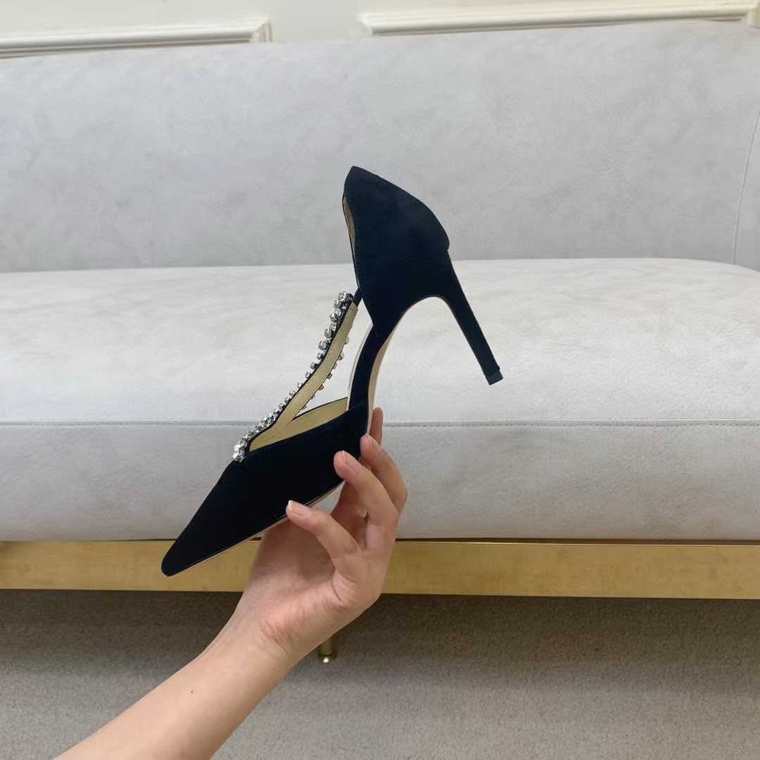 UA Ji*y Ch* Pumps