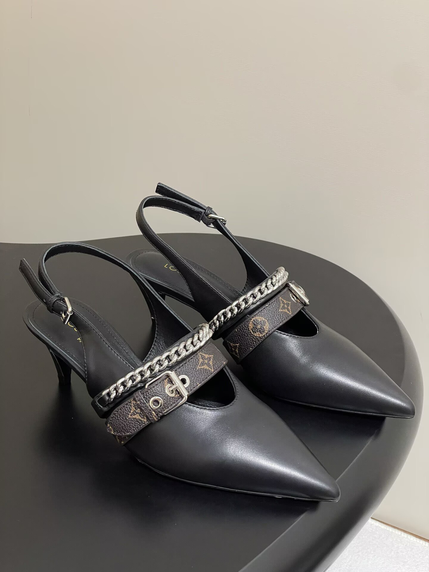UA LV Vibe Slingback