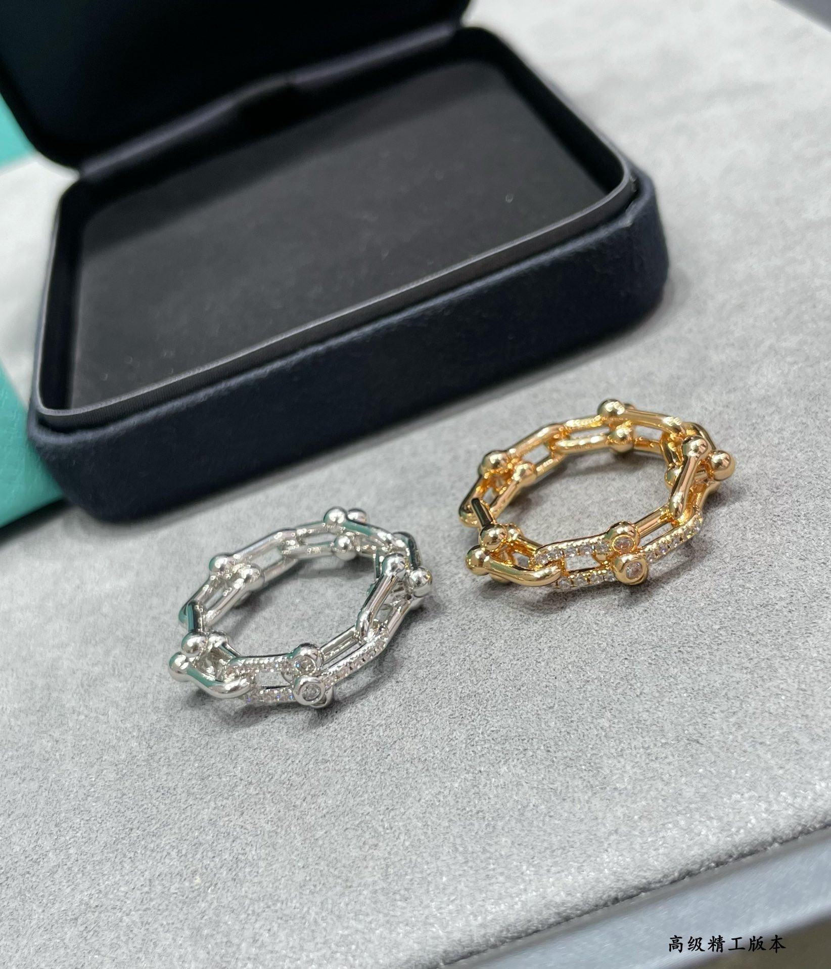T*f*ny & Co. U-Link Chain With diamond Ring