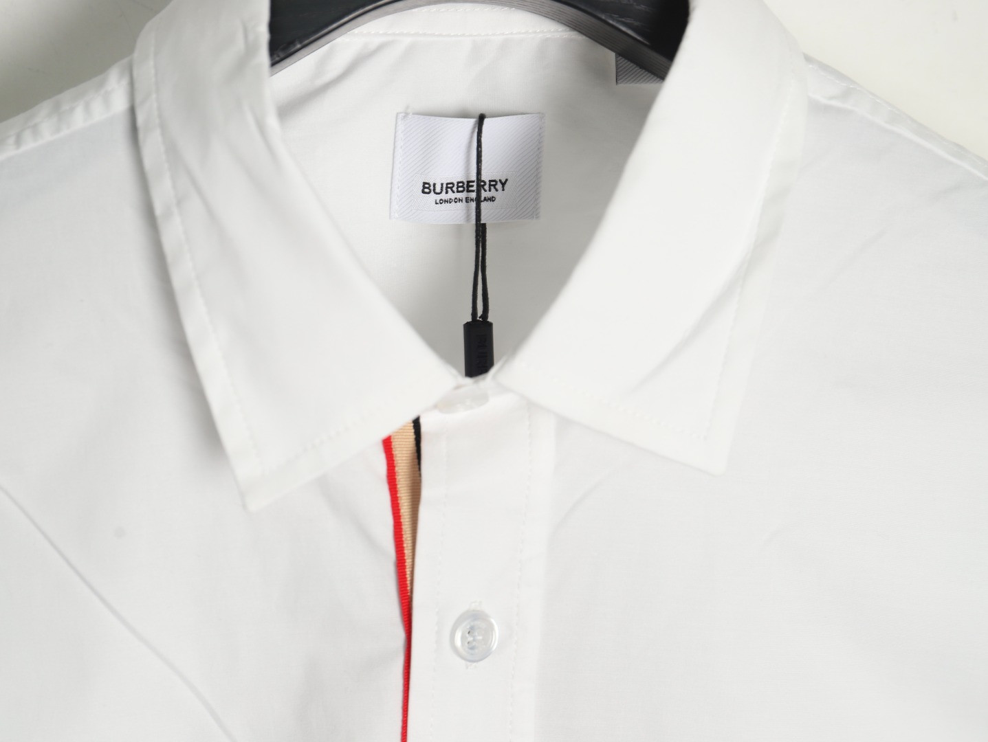 B**rry long-sleeved shirts