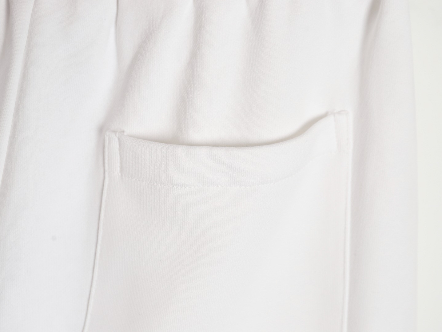 L0*is V*t0n LV 24ss shorts