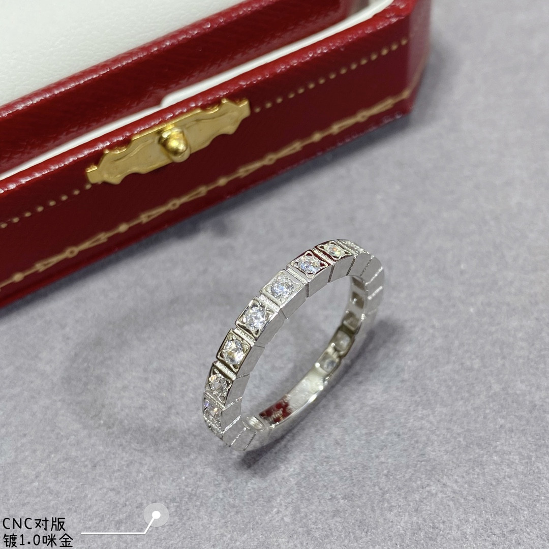 Ca*t*er Alternating diamond-set Ring
