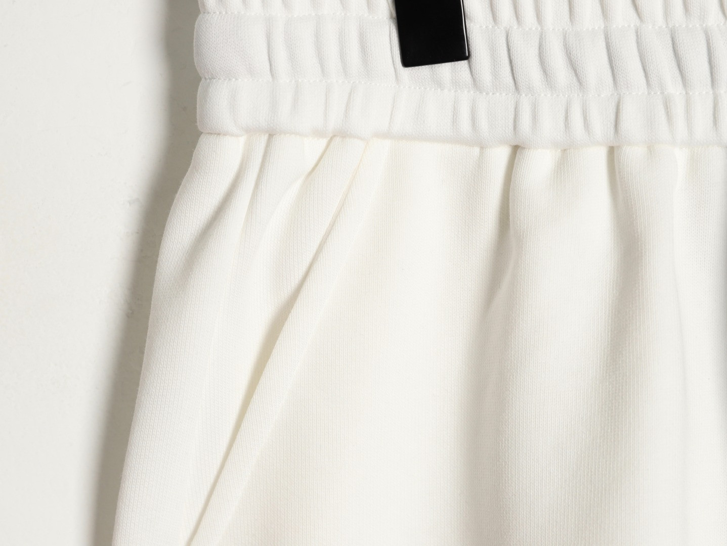 L0*is V*t0n LV 25ss shorts