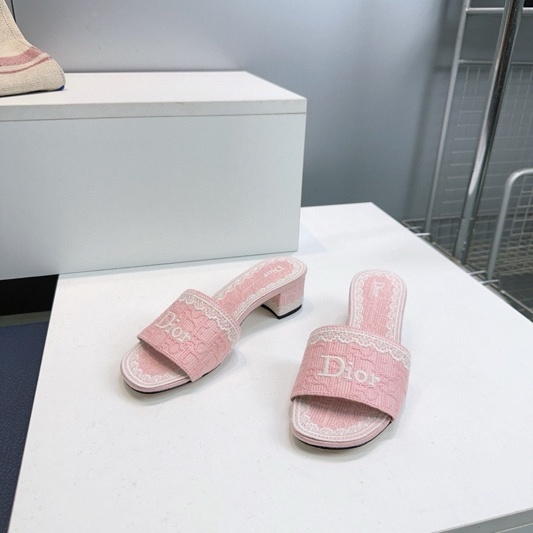 ua D*oramour D*or dentelle heeled slide