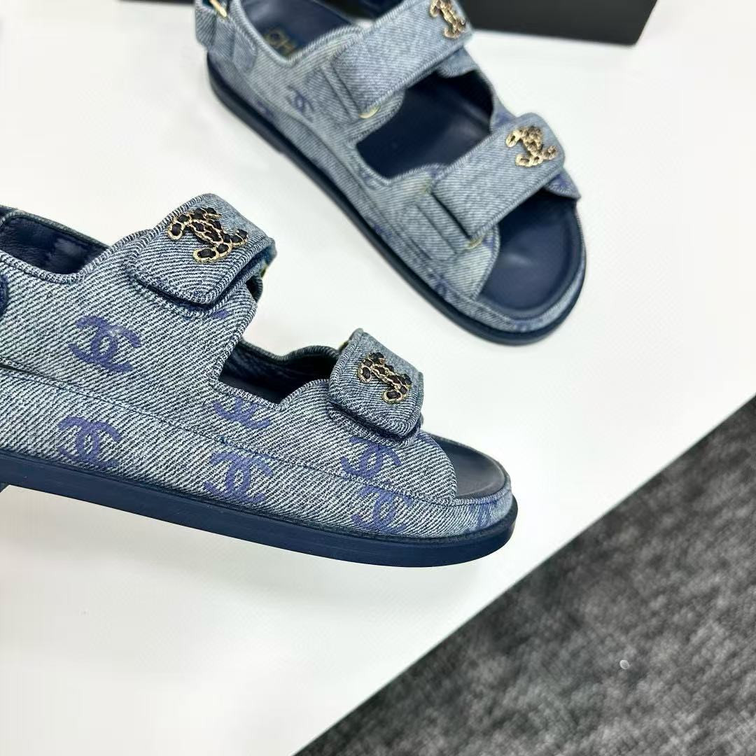 UA Ch*el Slides