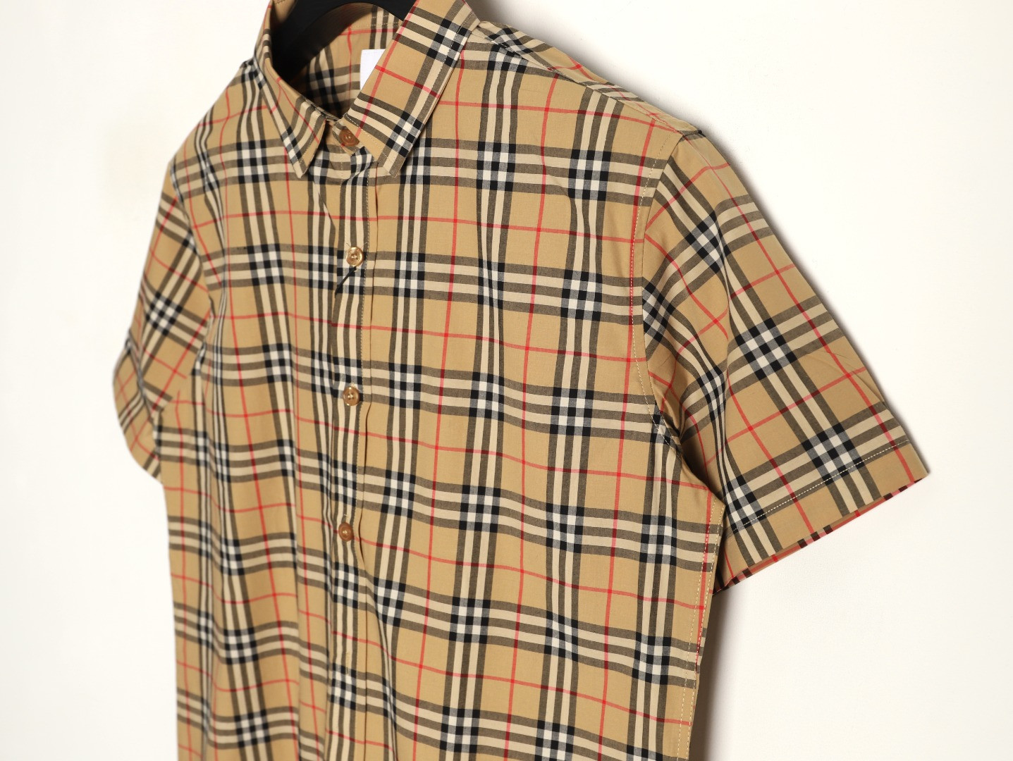 B**rry short-sleeved shirts