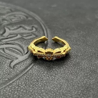 Ch**me He**ts open-ended small cross ring
