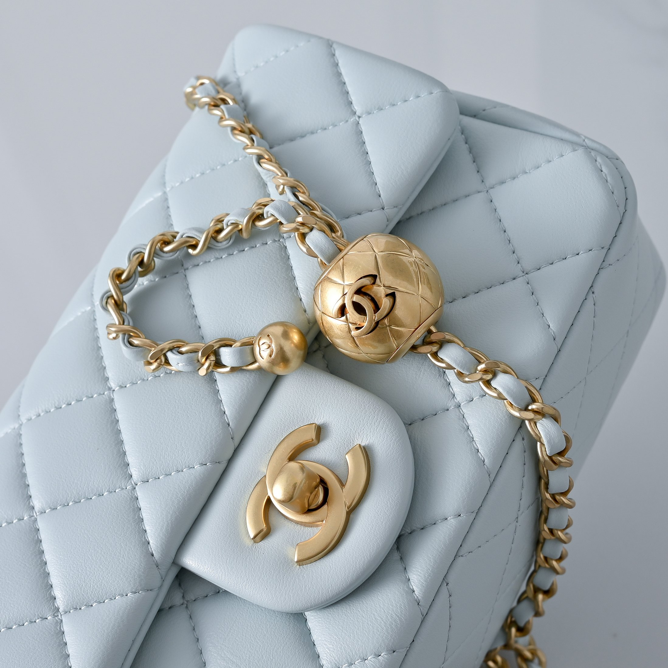 Ch*el flap bag light blue as1787 20x13x7cm