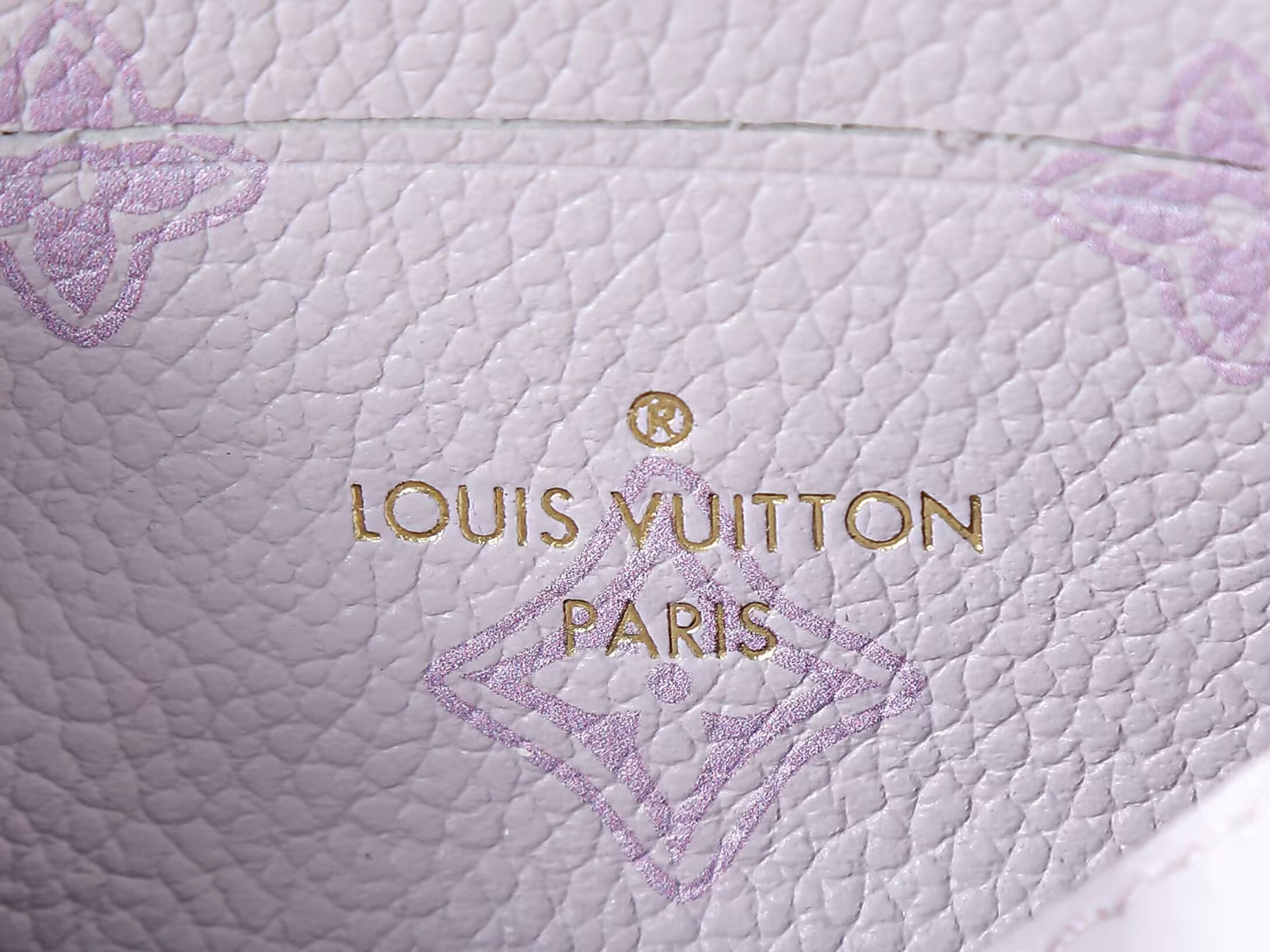 LV Nano Madeleine M29380 21x12.5x6cm