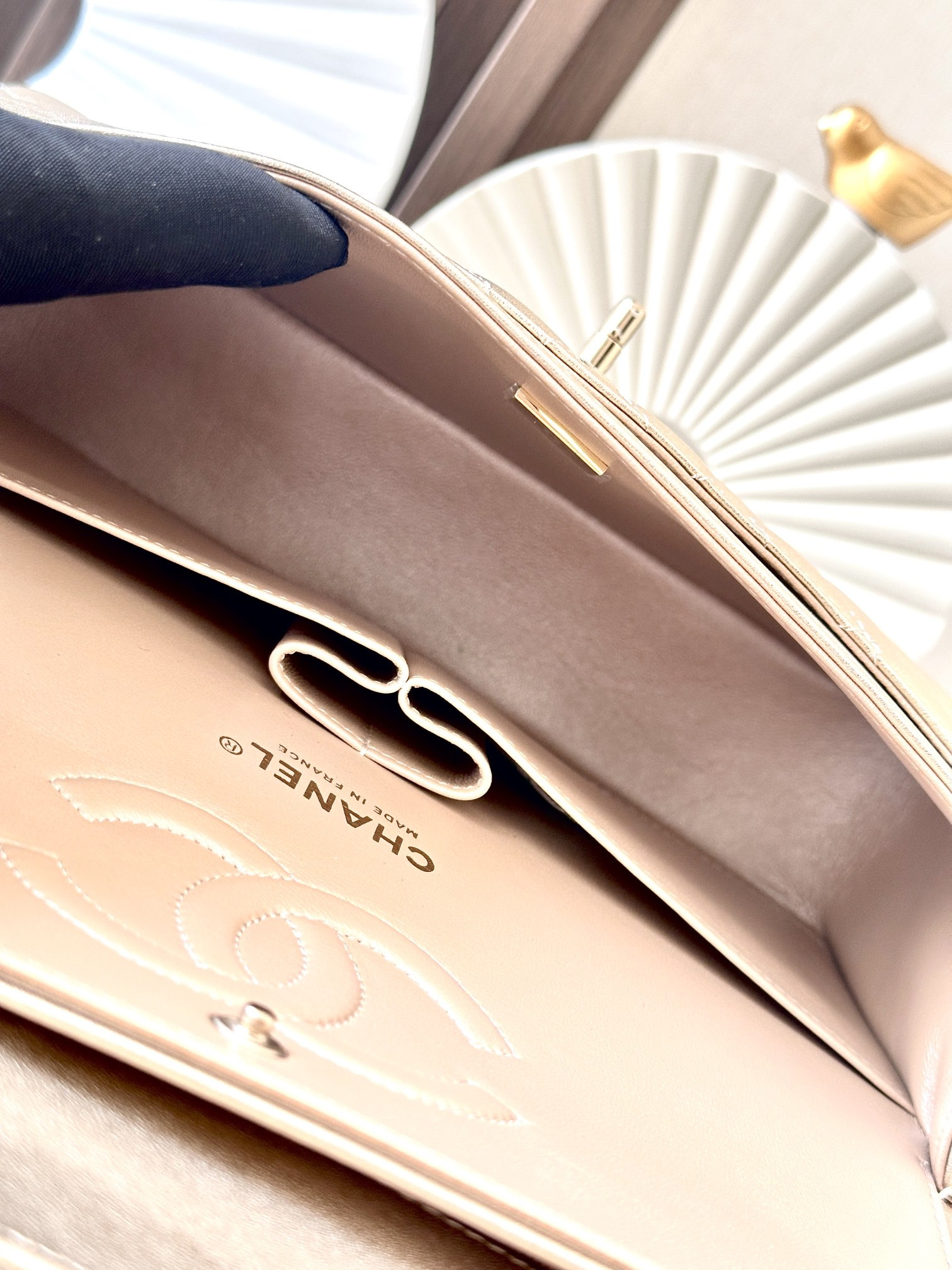 Ch*el classic flap a01112 gold 15.5×25.5×6.5cm