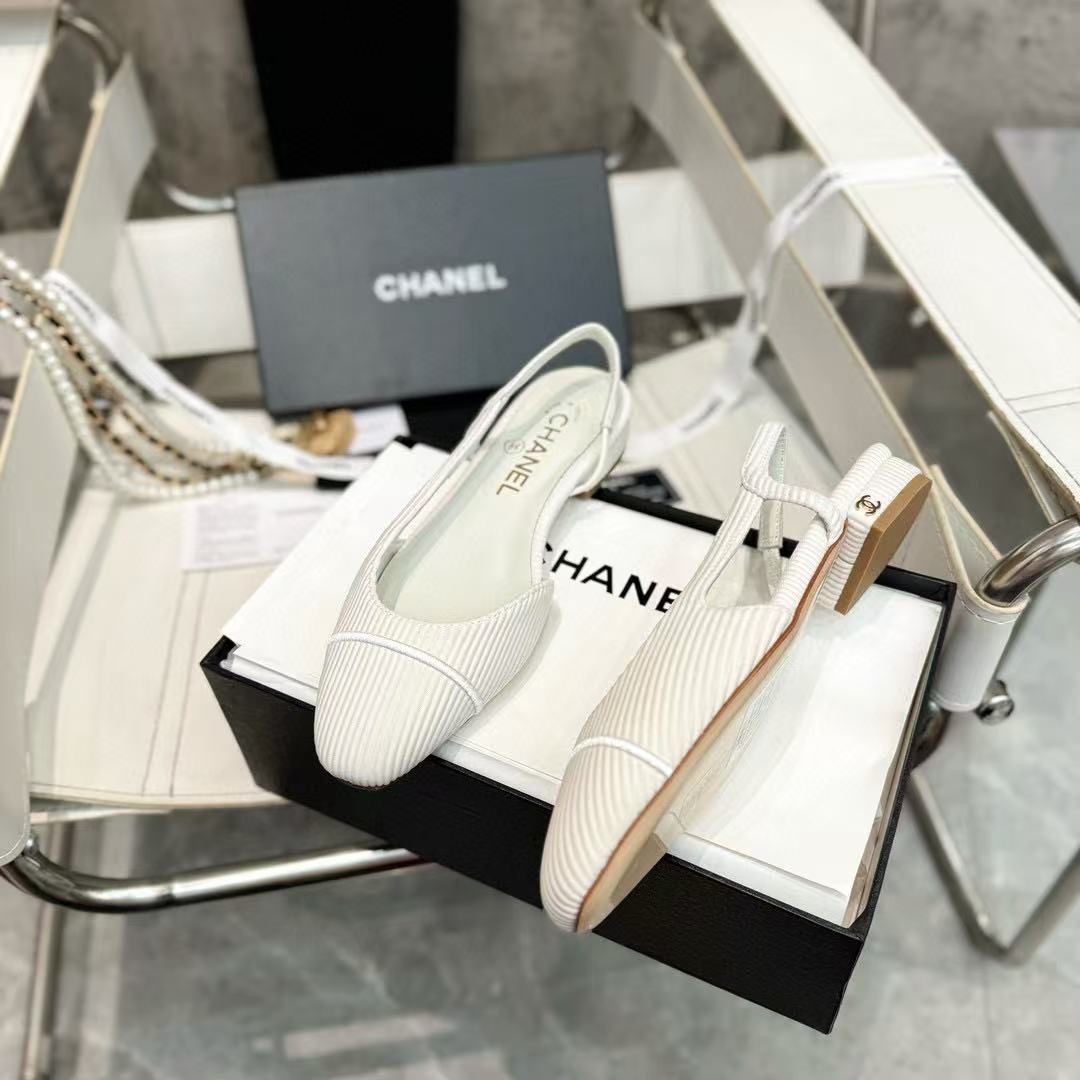 UA Ch*el SLINGBACKS FLAT