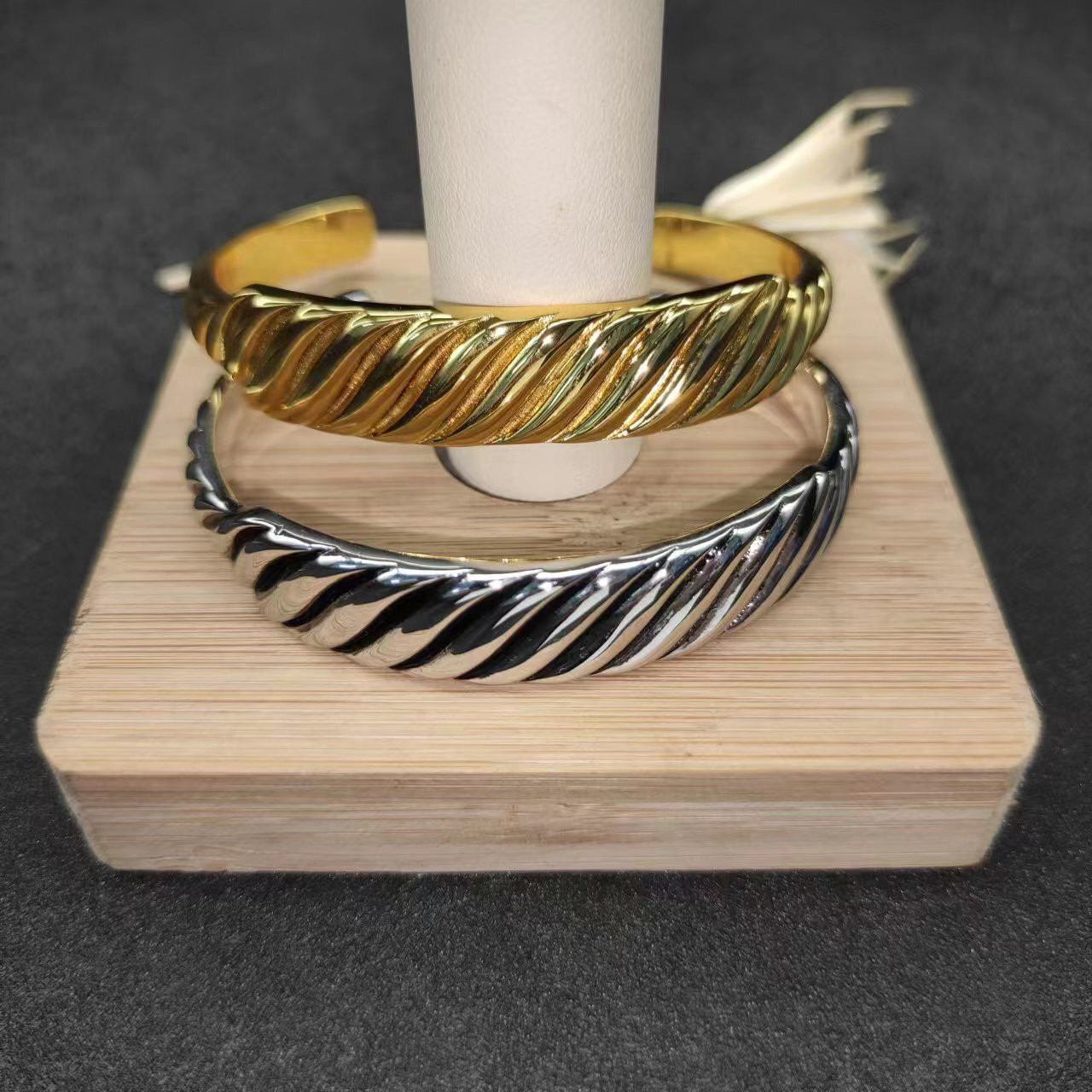 dau1d Yvrm*n 12.9mm bracelet(wrist circumference 15-20cm)