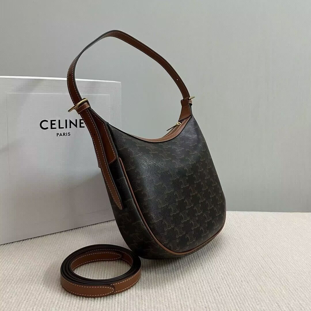 Ce**e SMALL HELOÏSE BAG IN TRIOMPHE CANVAS AND CALFSKIN 19x22x5cm
