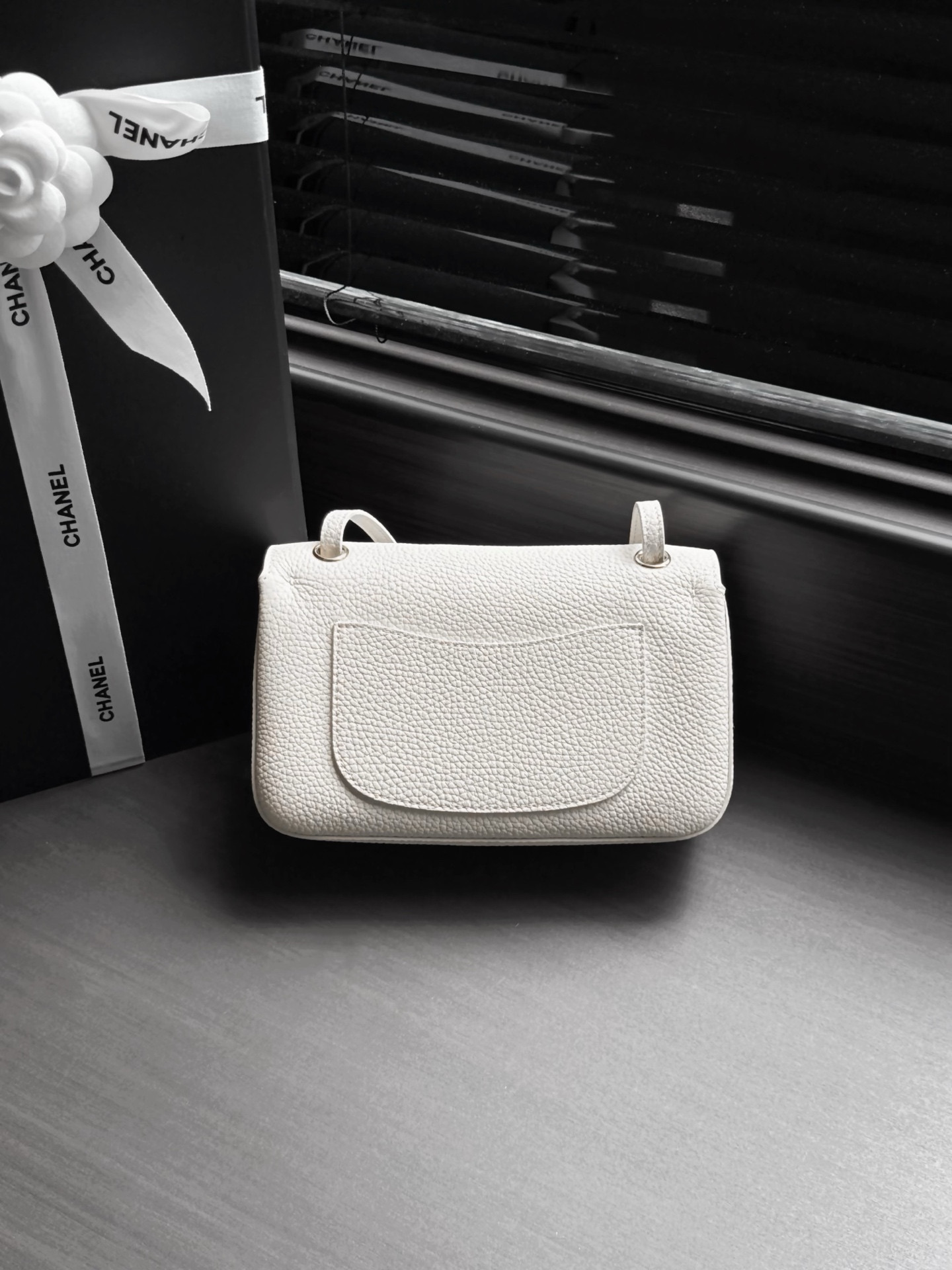 Ch*el mini flap bag silver hardware as6573 13x20x6cm