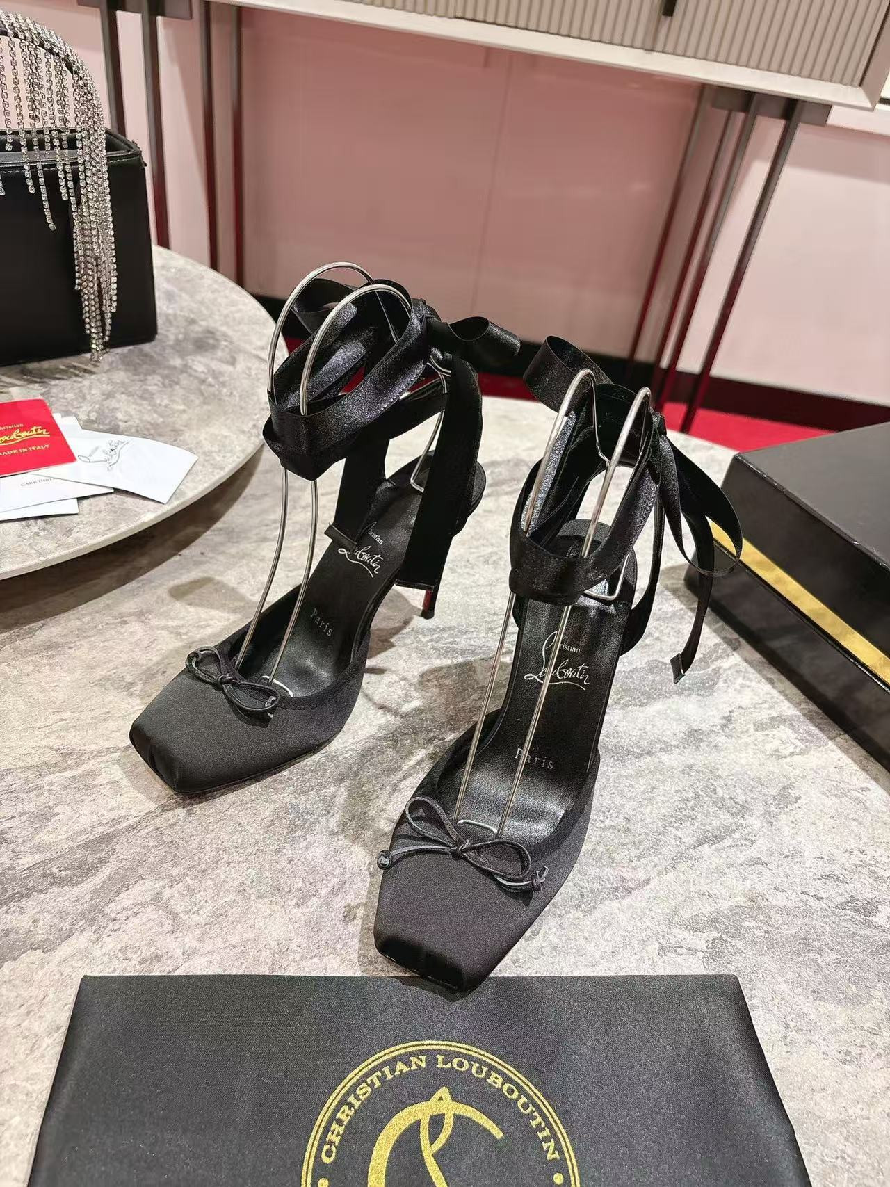 UA Ch**an LOUBOUTIN Shoes