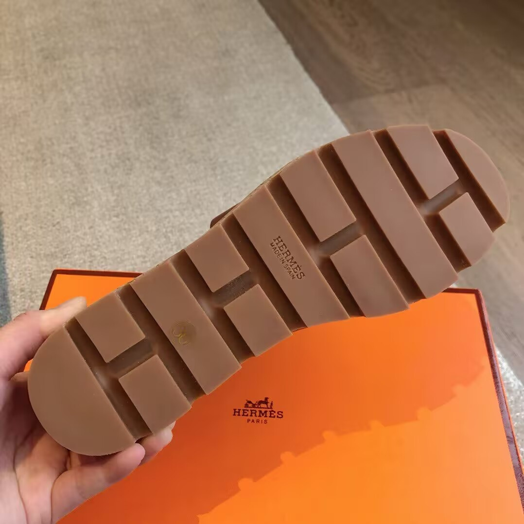 ua H**mes eze 30 sandal