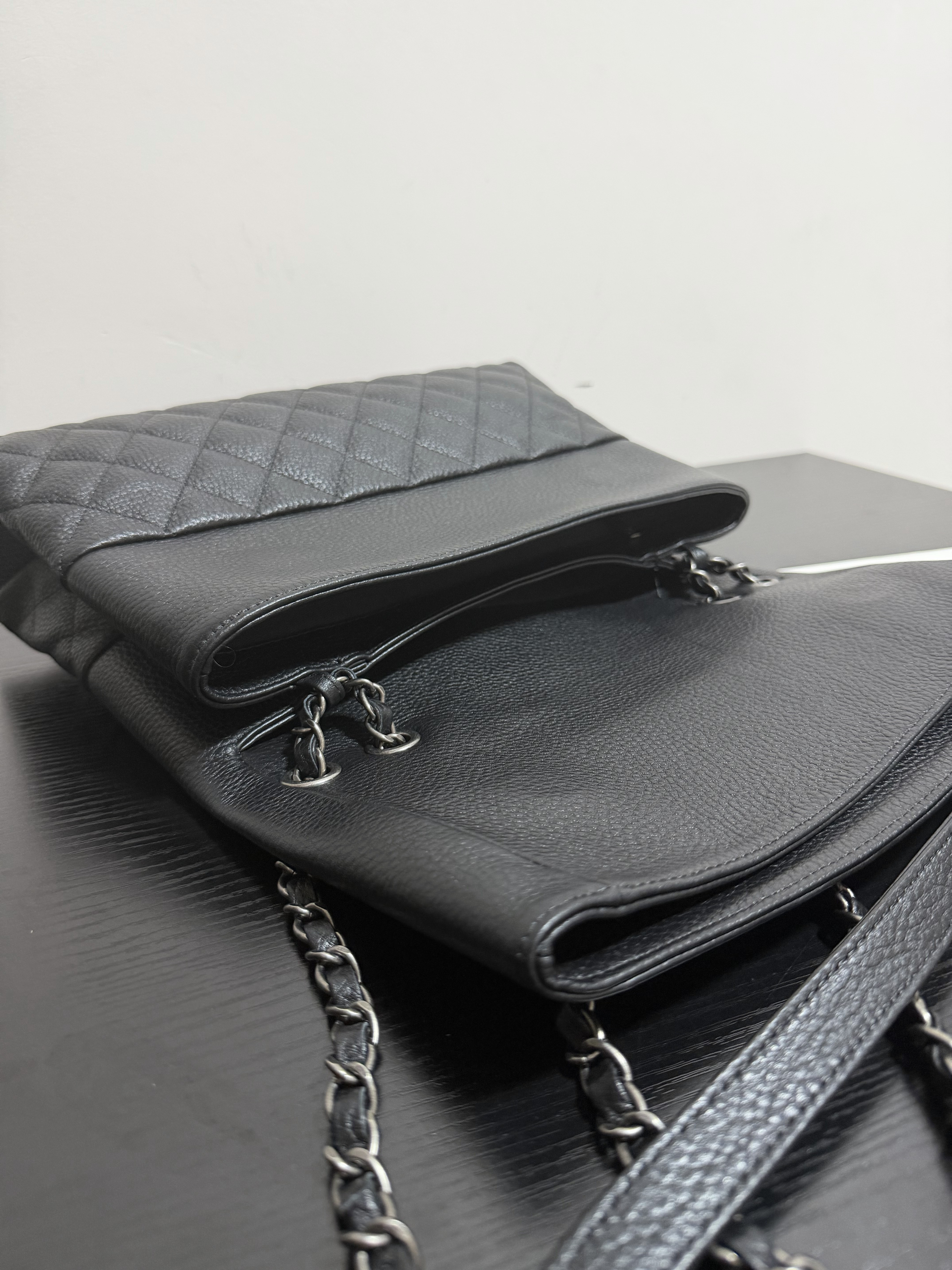Ch*el hampton flap handbag as7095 32x19x7.5cm