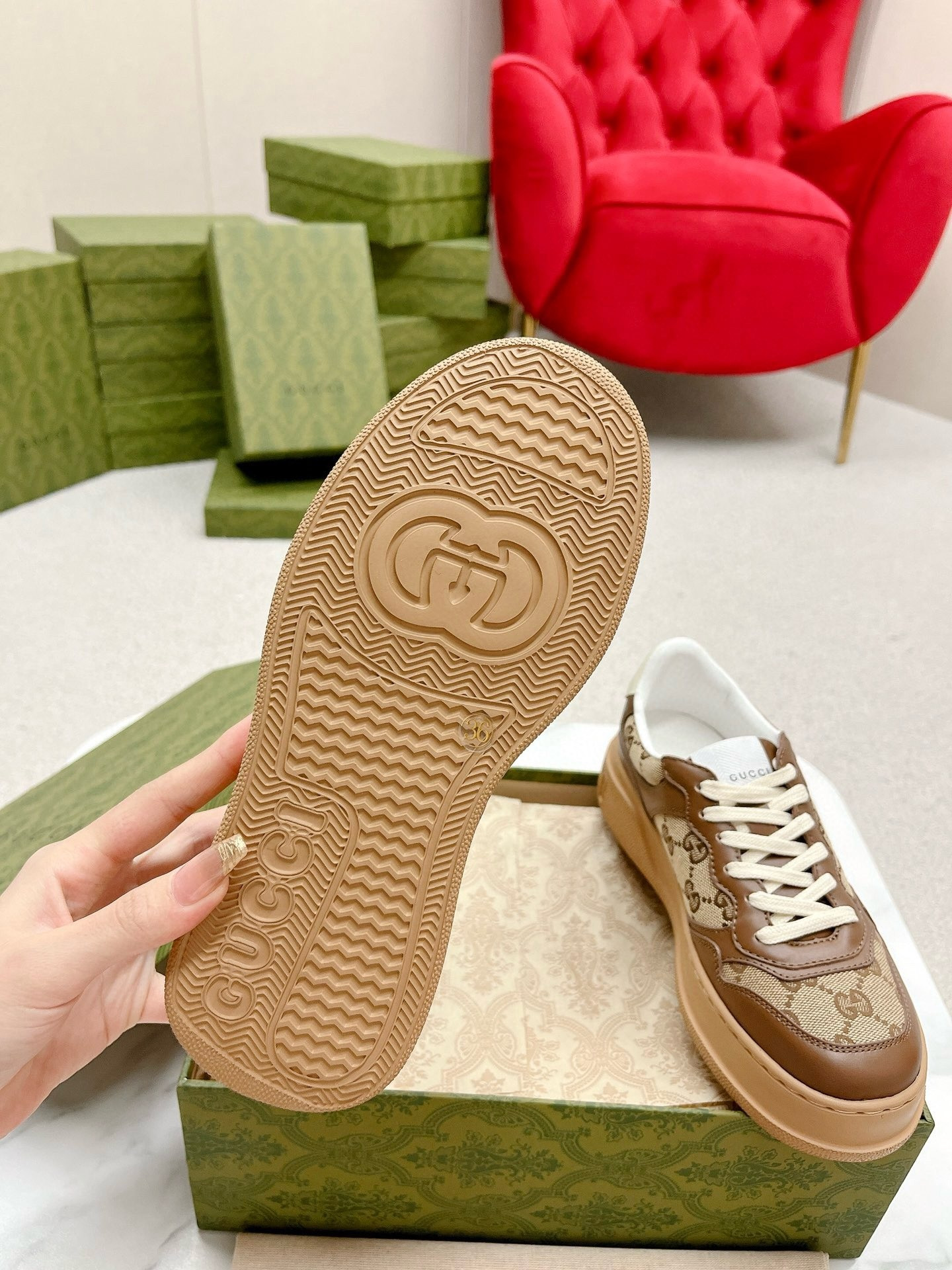 ua G*u*i gg low-top platform sneakers