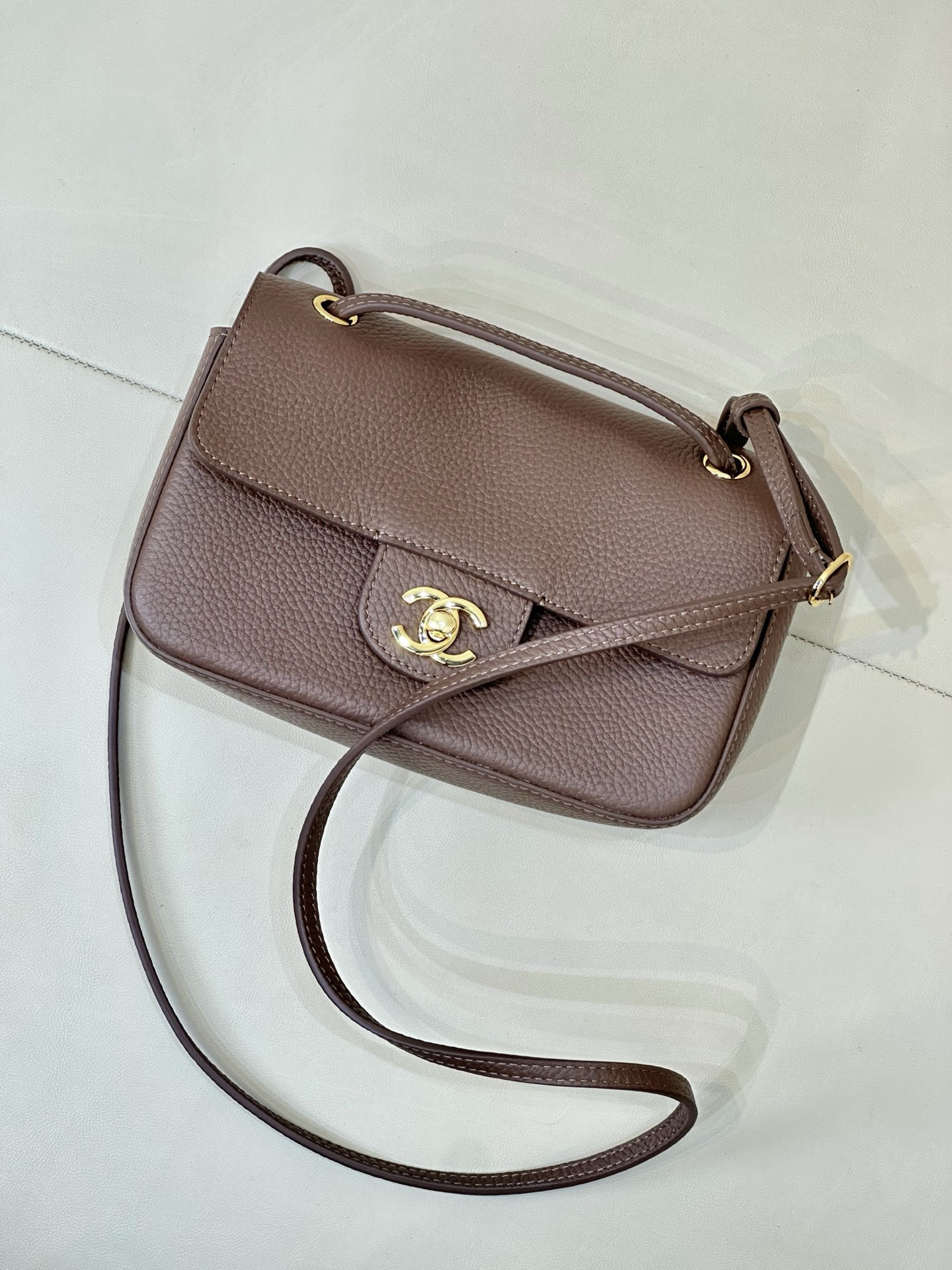 Ch*el mini flap bag light gold hardware as6573 13x20x6cm