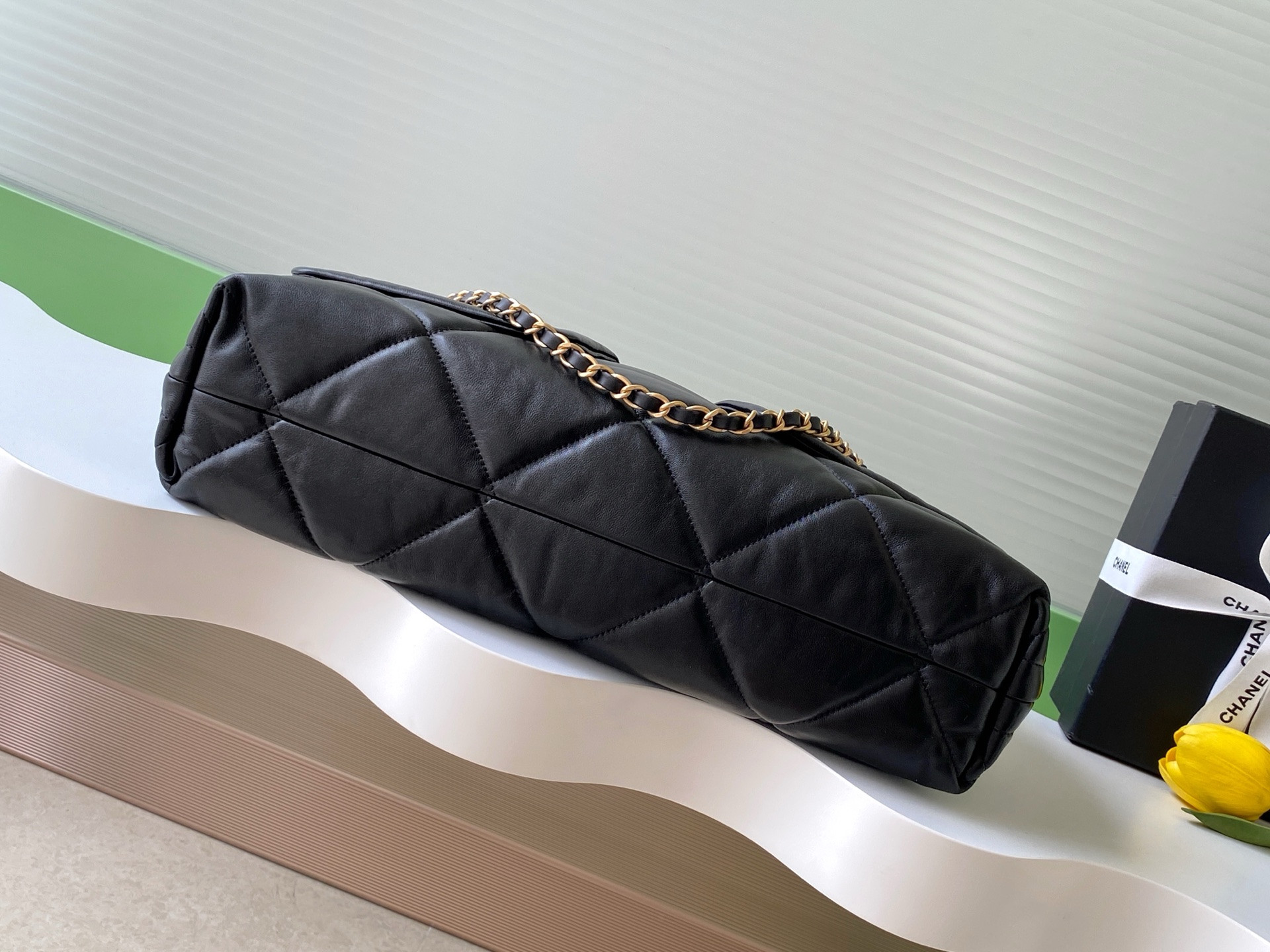 Ch*el 25k hobo shopping bag 26x38x11cm