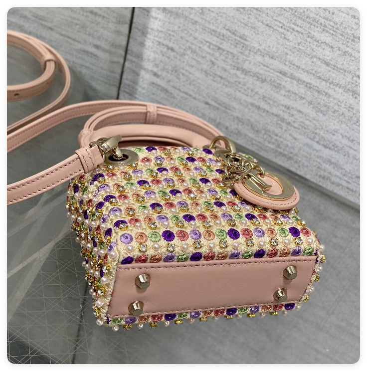 D*0r Artistic Limited Edition Three-Gusset Lady D*0r Micro Bag with Heavy Bead Embroidery 12x10x5cm