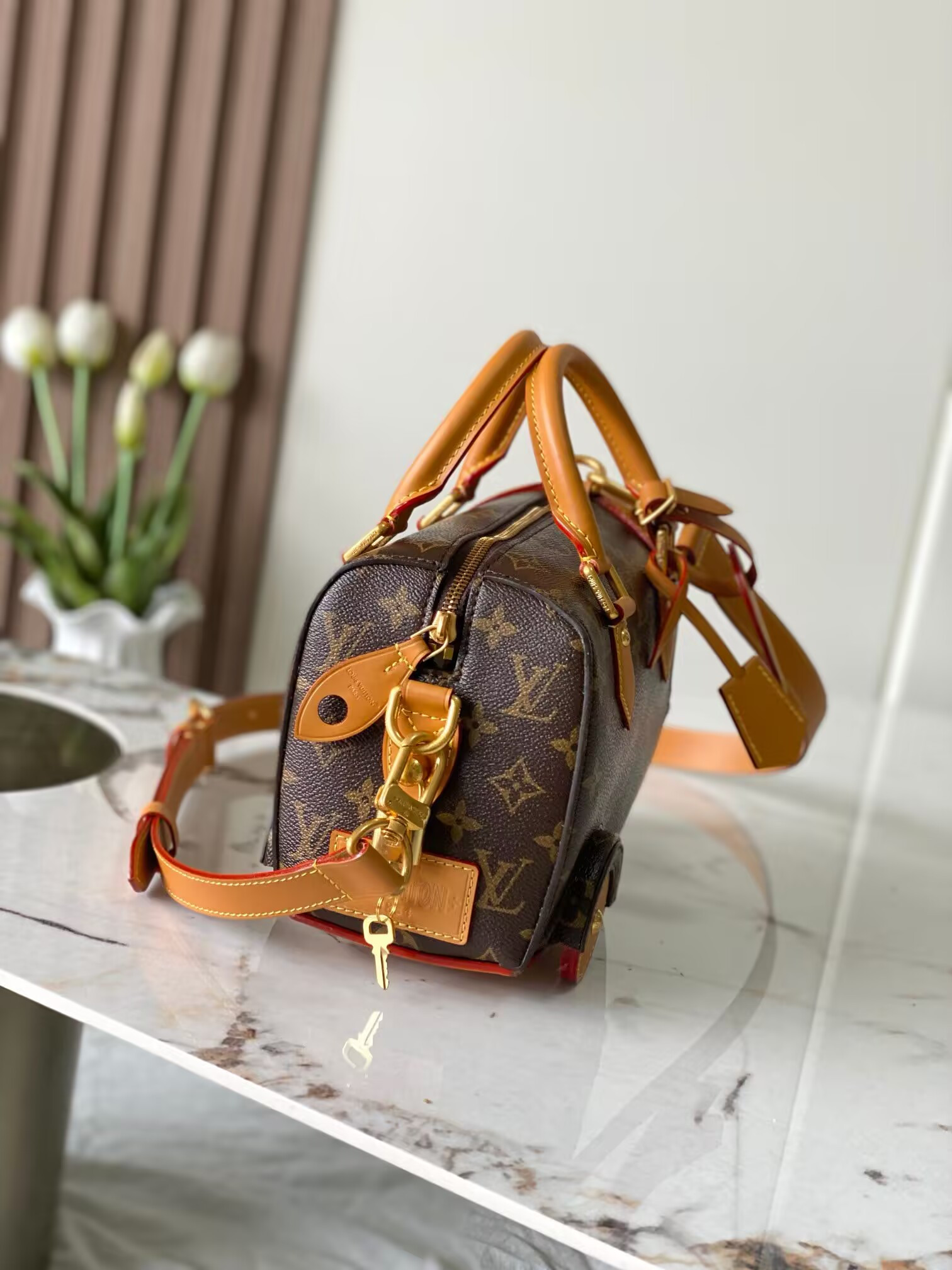 lv R1ckshaw wearable wallet m28020 28x18x11cm