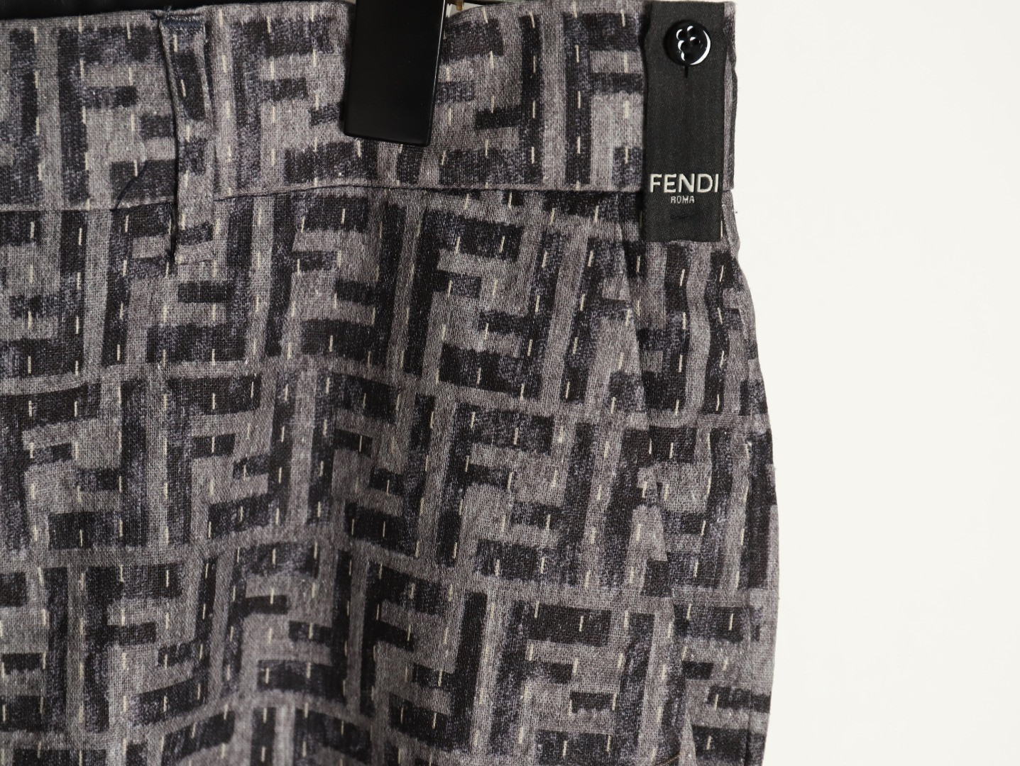 F**di 25SS shorts