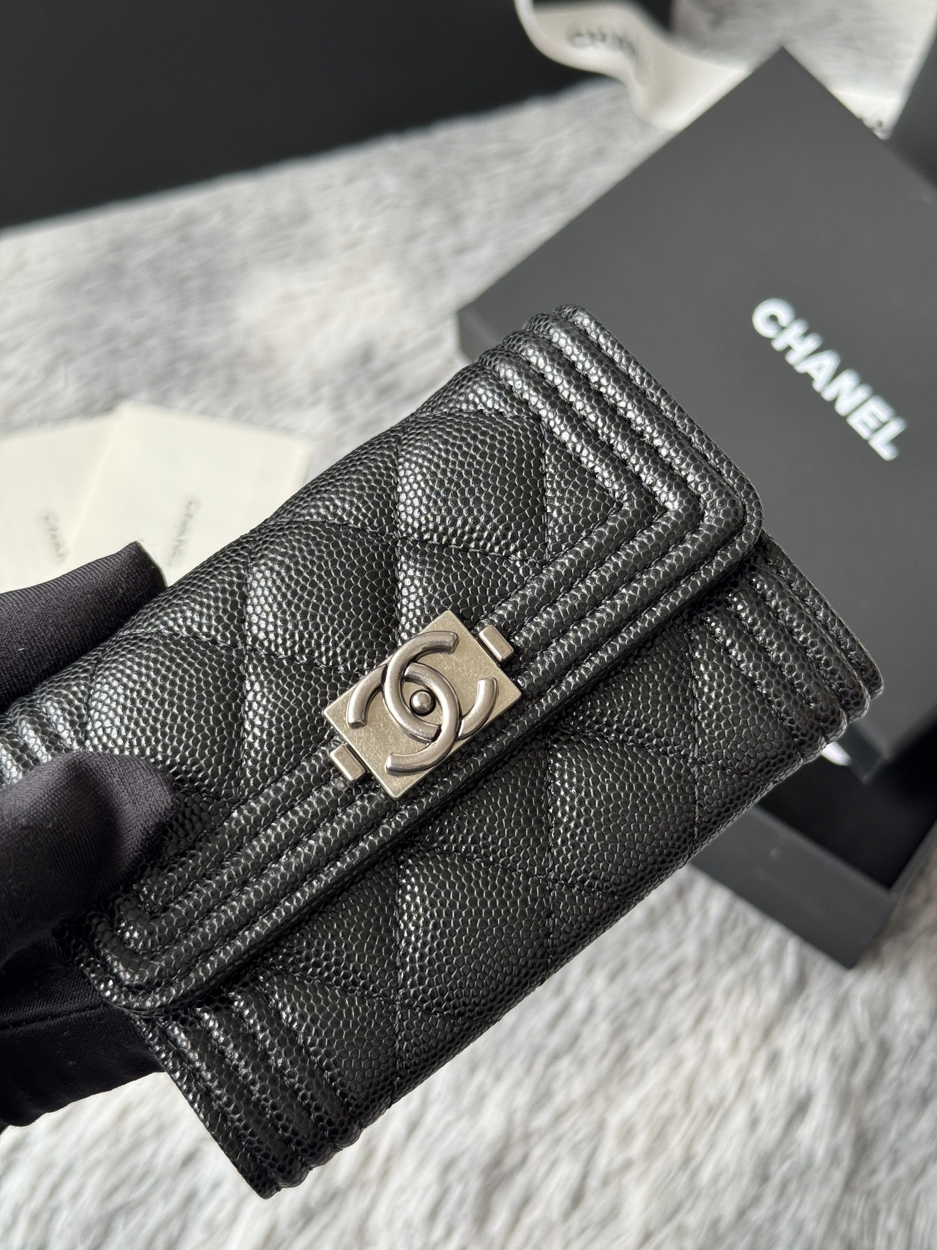 Ch*el boy Ch*el flap card holder a80603 7.5x11.3x2.1cm
