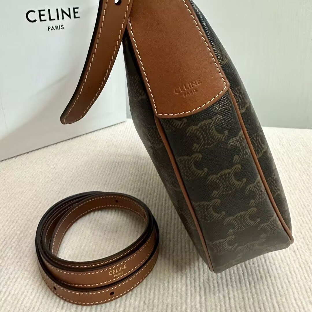 Ce**e SMALL HELOÏSE BAG IN TRIOMPHE CANVAS AND CALFSKIN 19x22x5cm