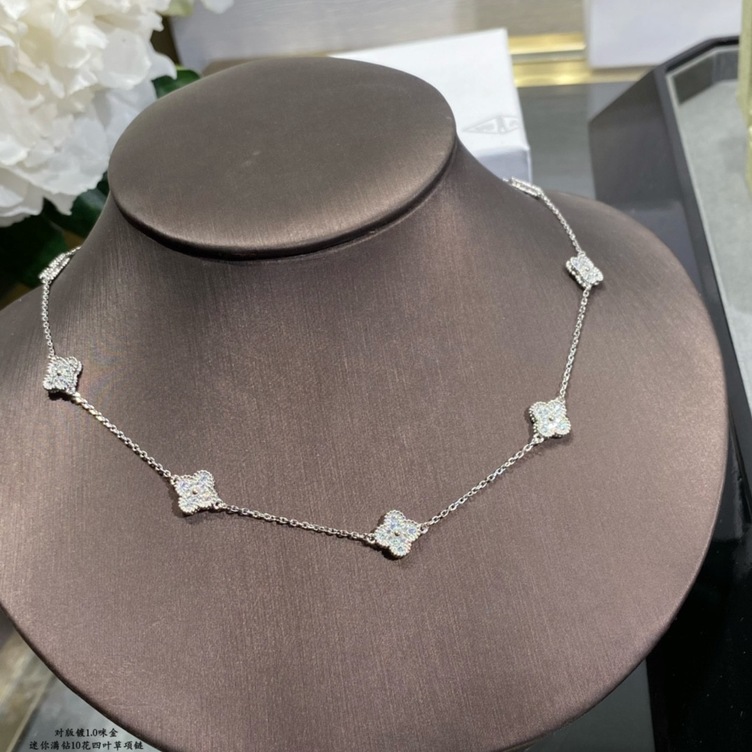 V*N CL*F & Arpels Full Diamond Mini Ten Flower Four-Leaf Clover Necklace