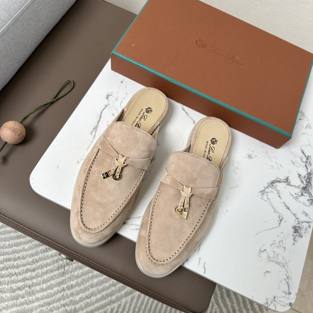 UA L**o p*ana Babouche Charms Walk Loafers