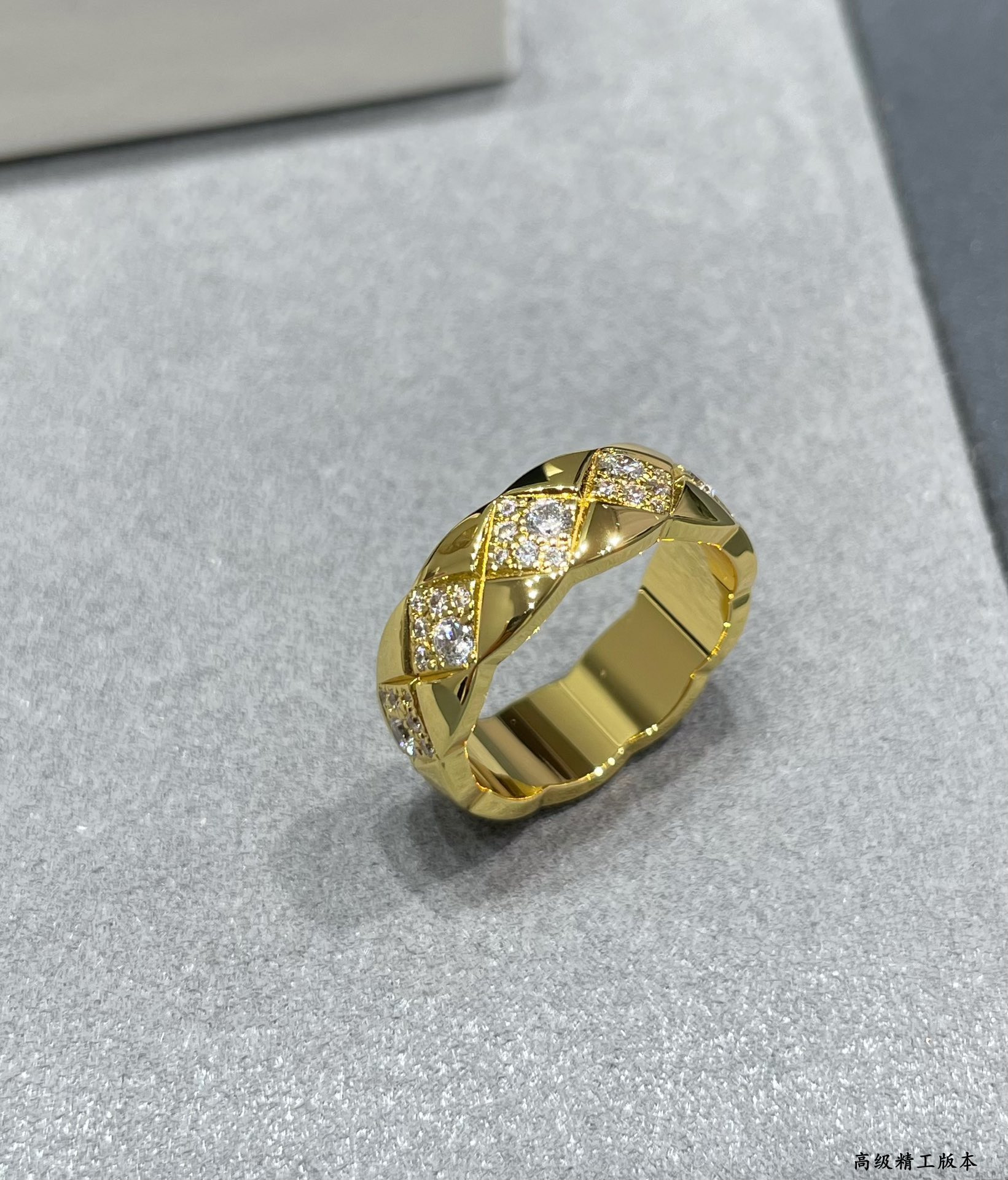 Ch*el Wide diamond square Ring