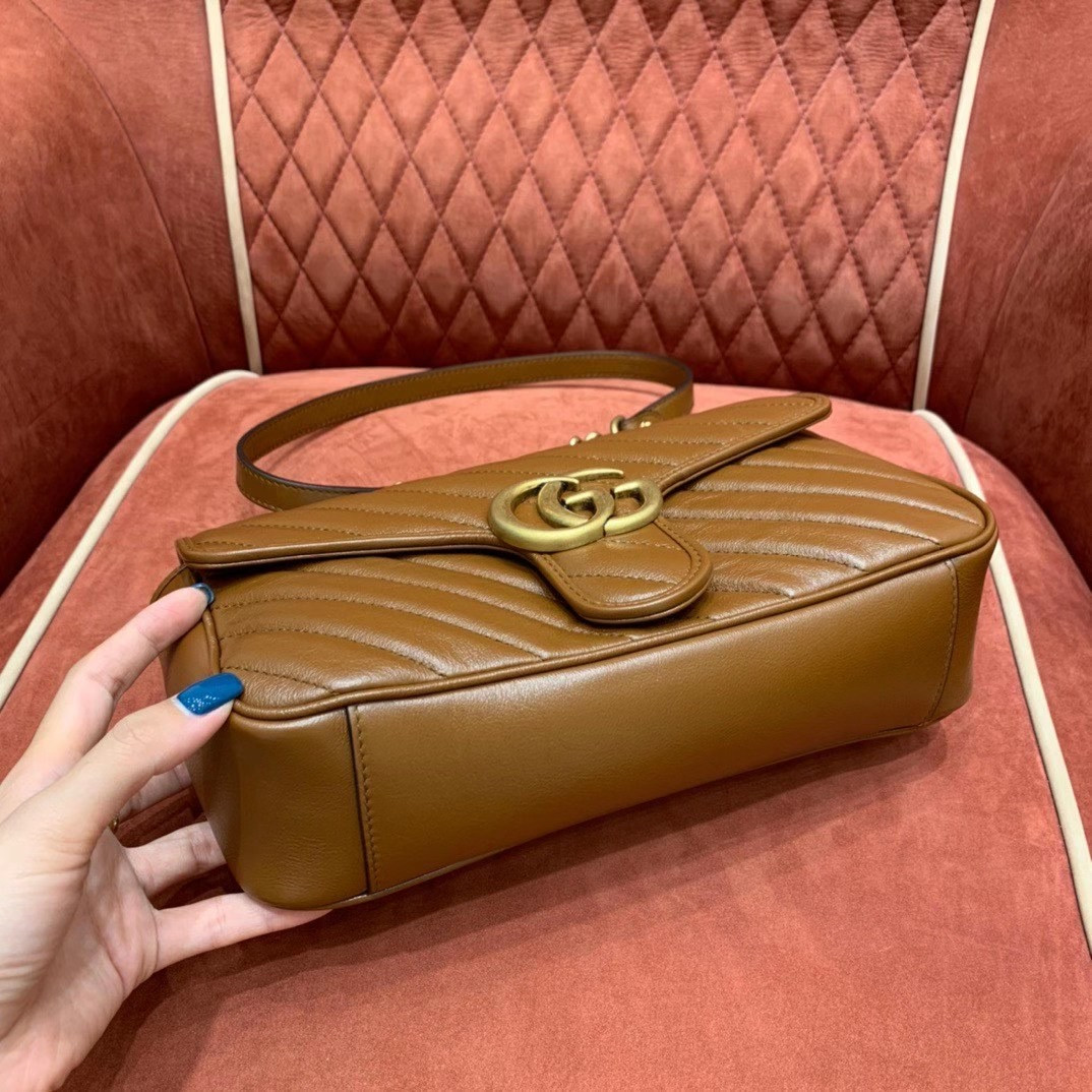 G*u*i GG Marmont small matelasse shoulder bag 26cm