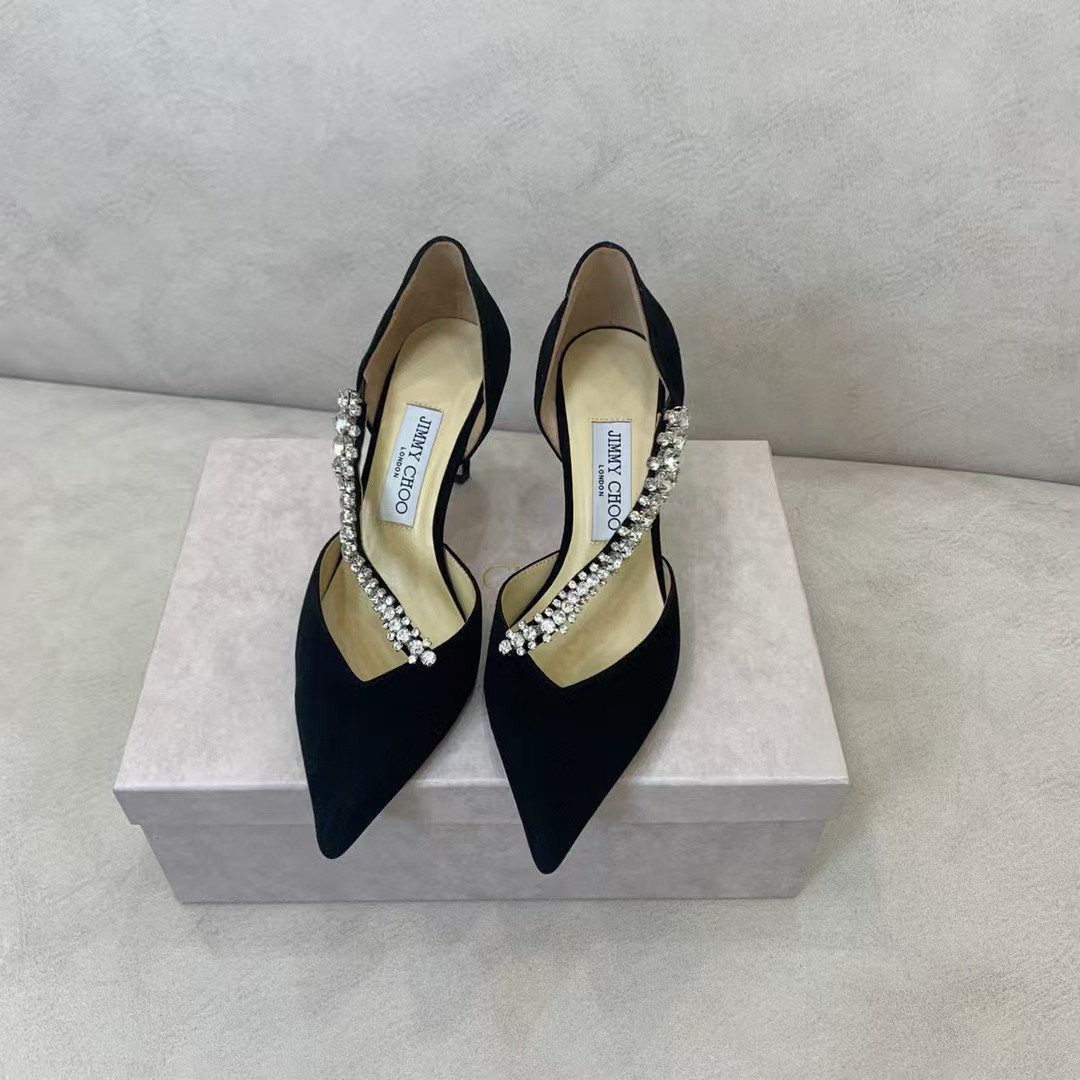 UA Ji*y Ch* Pumps