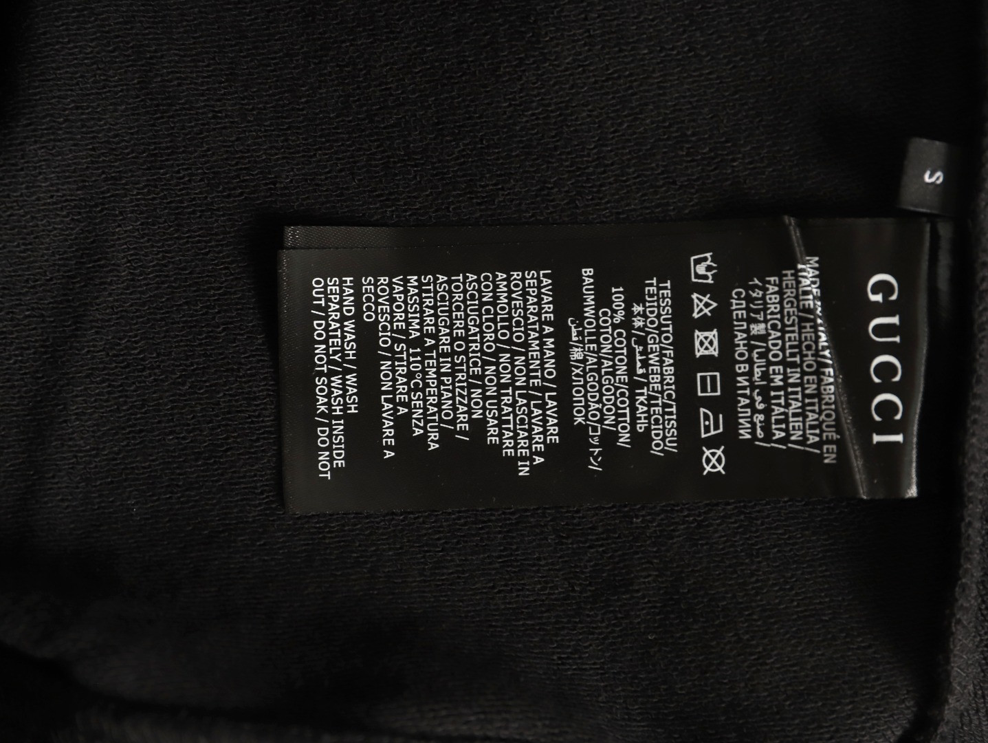 G*u*i guc hoodies