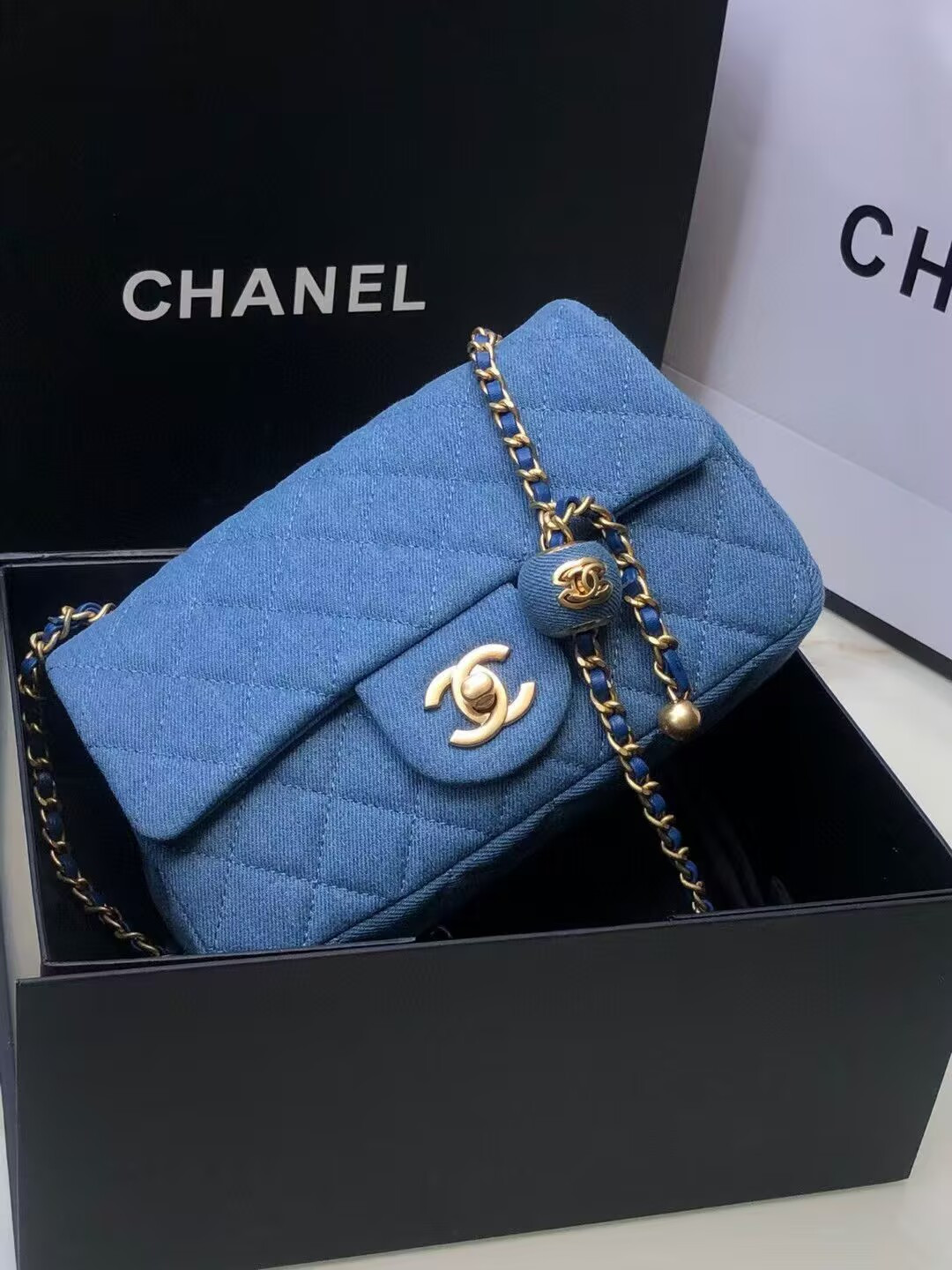 Ch*el Denim Quilted Flap Bag 20x13x7cm