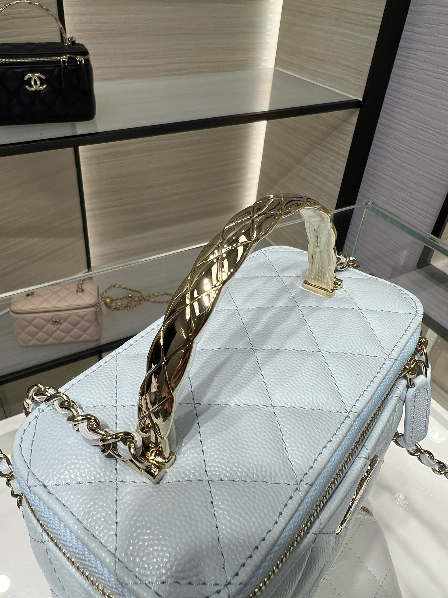 Ch*el clutch with chain light blue ap4590 17x9.5x8cm