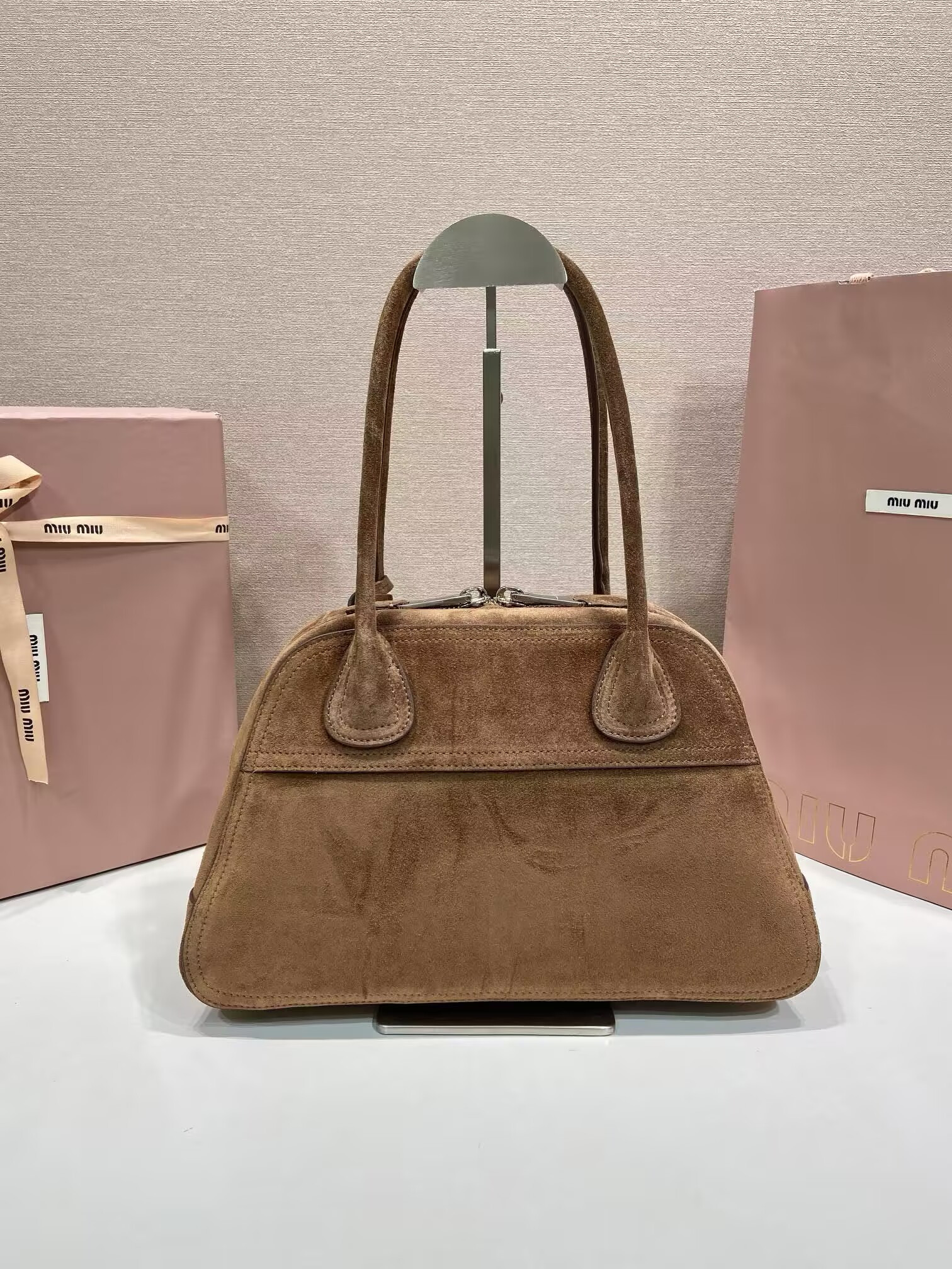 M1v M1v vivant suede bag 32x19.5x11cm