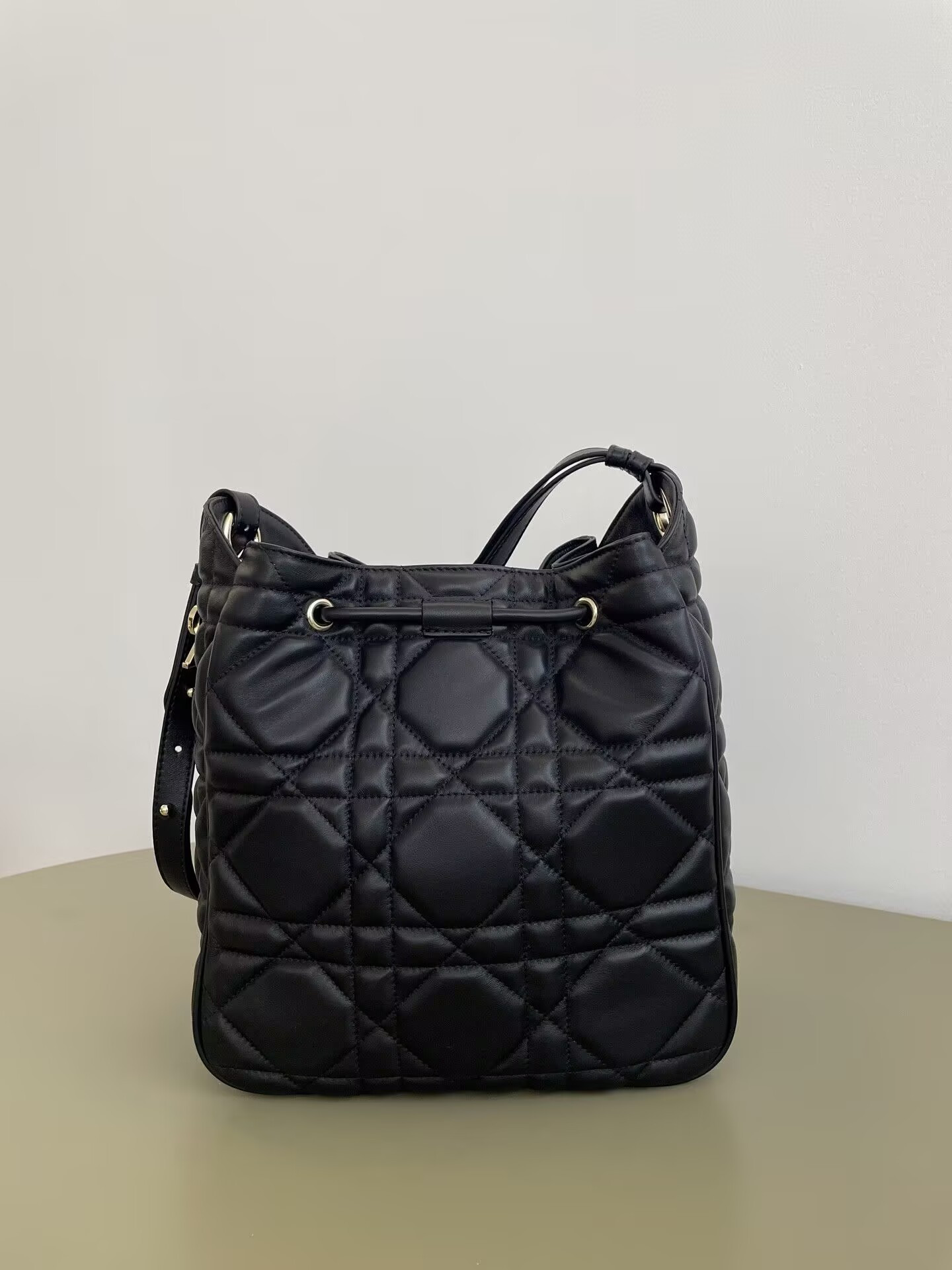 D*0r Medium D-Motion Bag Black Macrocannage Lambski 23x13x24cm