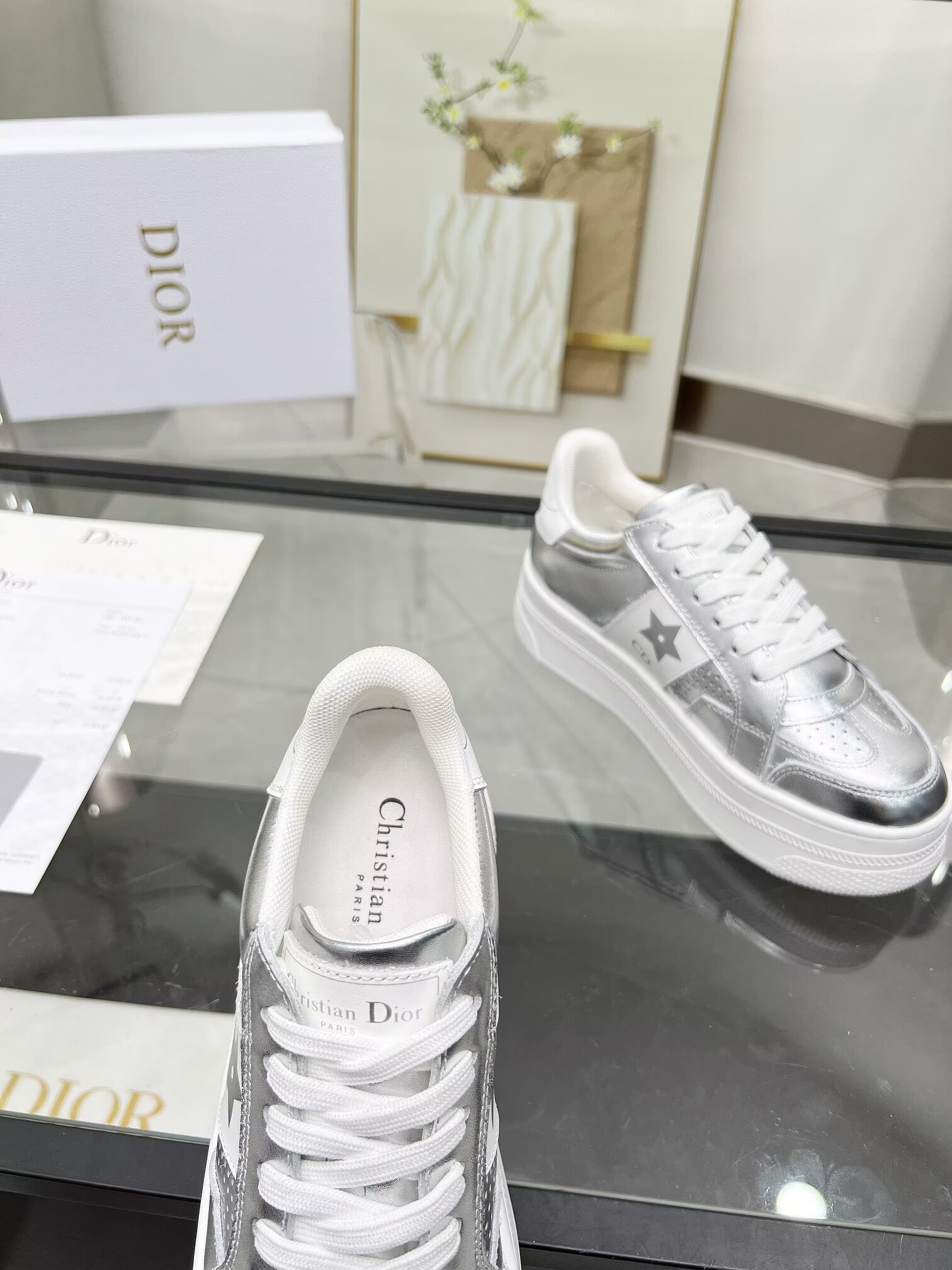 ua D*or star platform sneaker